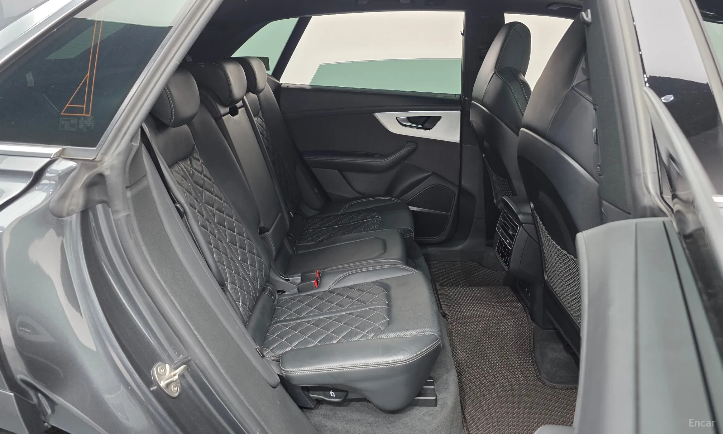 Audi Q8 (4M) превью 11