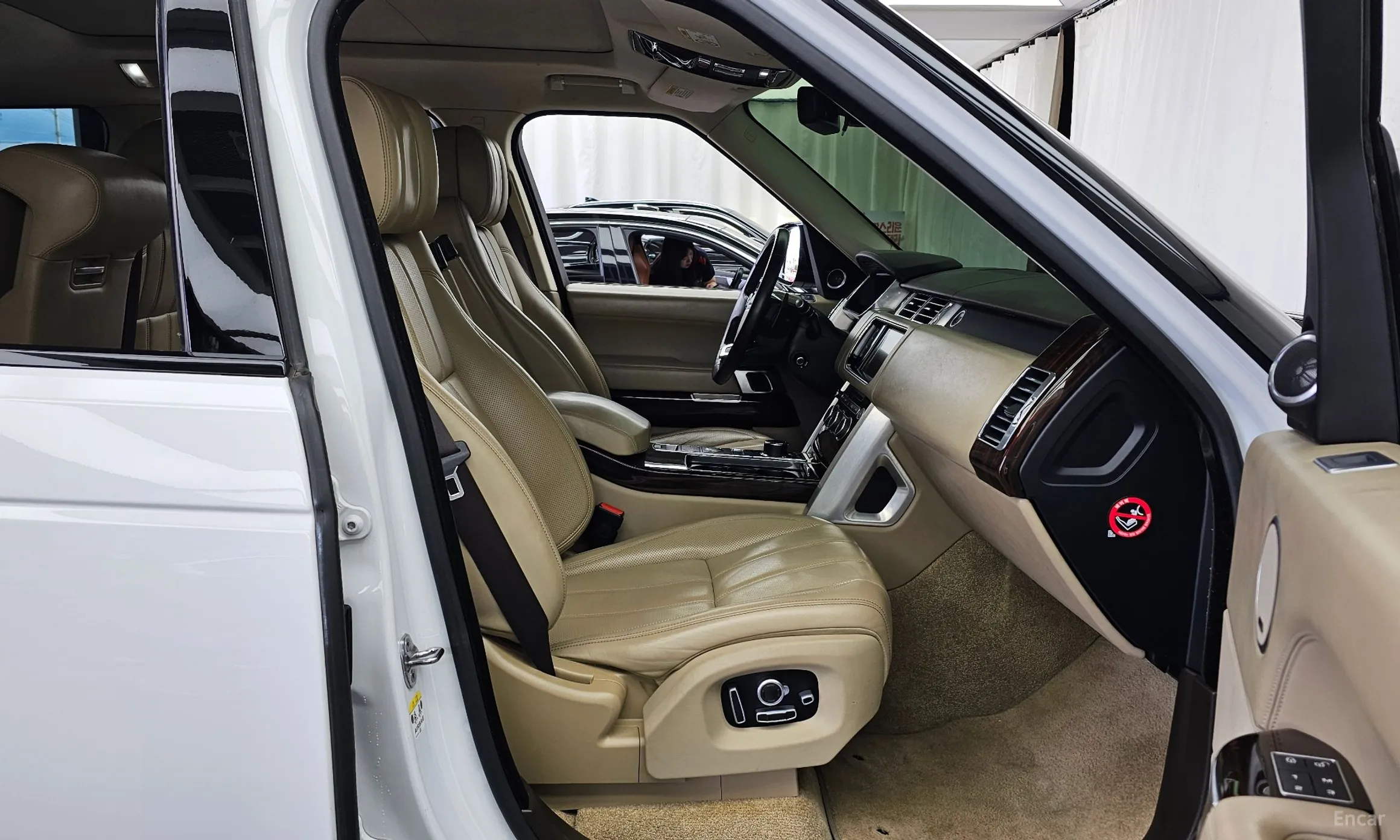 Land Rover Range Rover 4th Generation превью 11