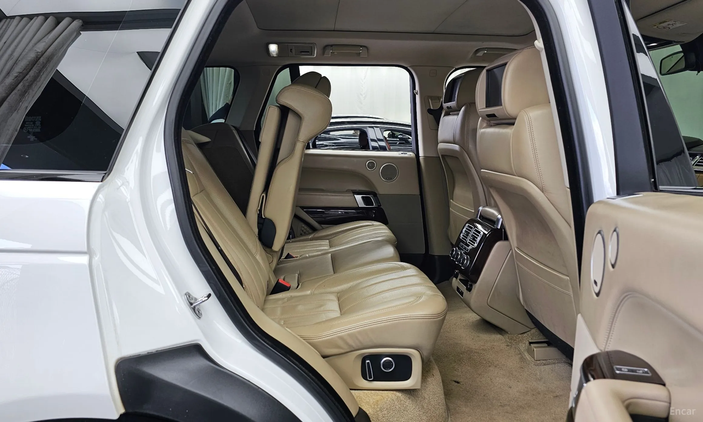 Land Rover Range Rover 4th Generation превью 12