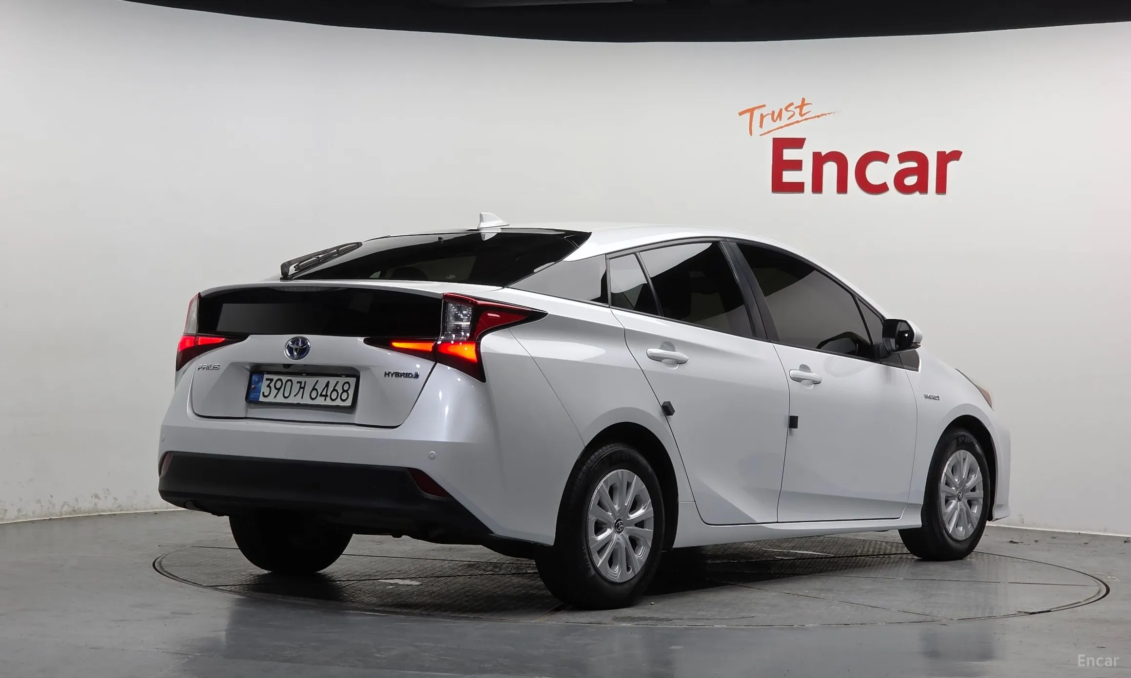 Toyota Prius 4th Generation