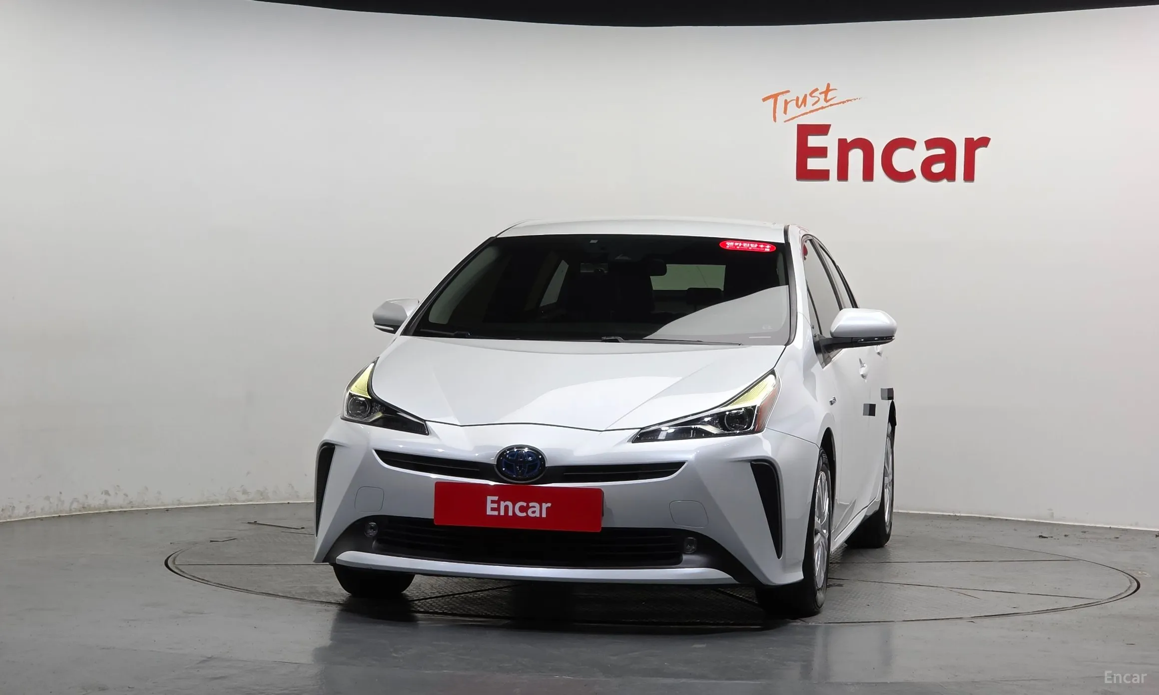 Toyota Prius 4th Generation превью 3