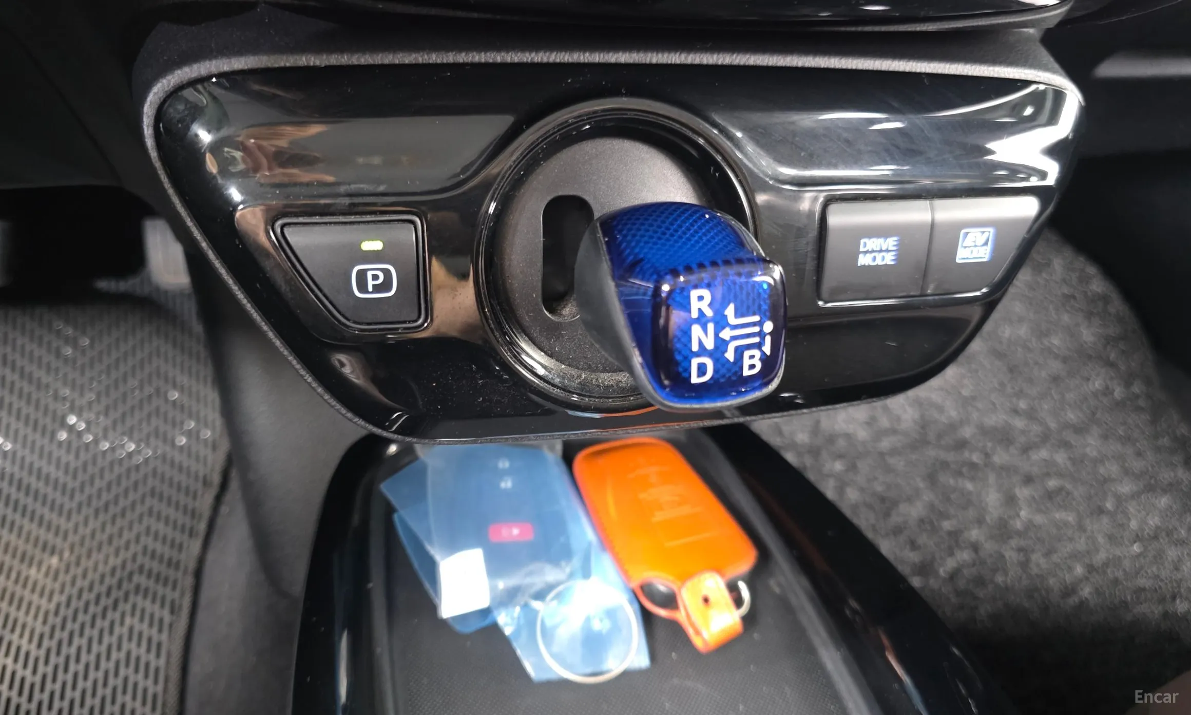 Toyota Prius 4th Generation превью 9