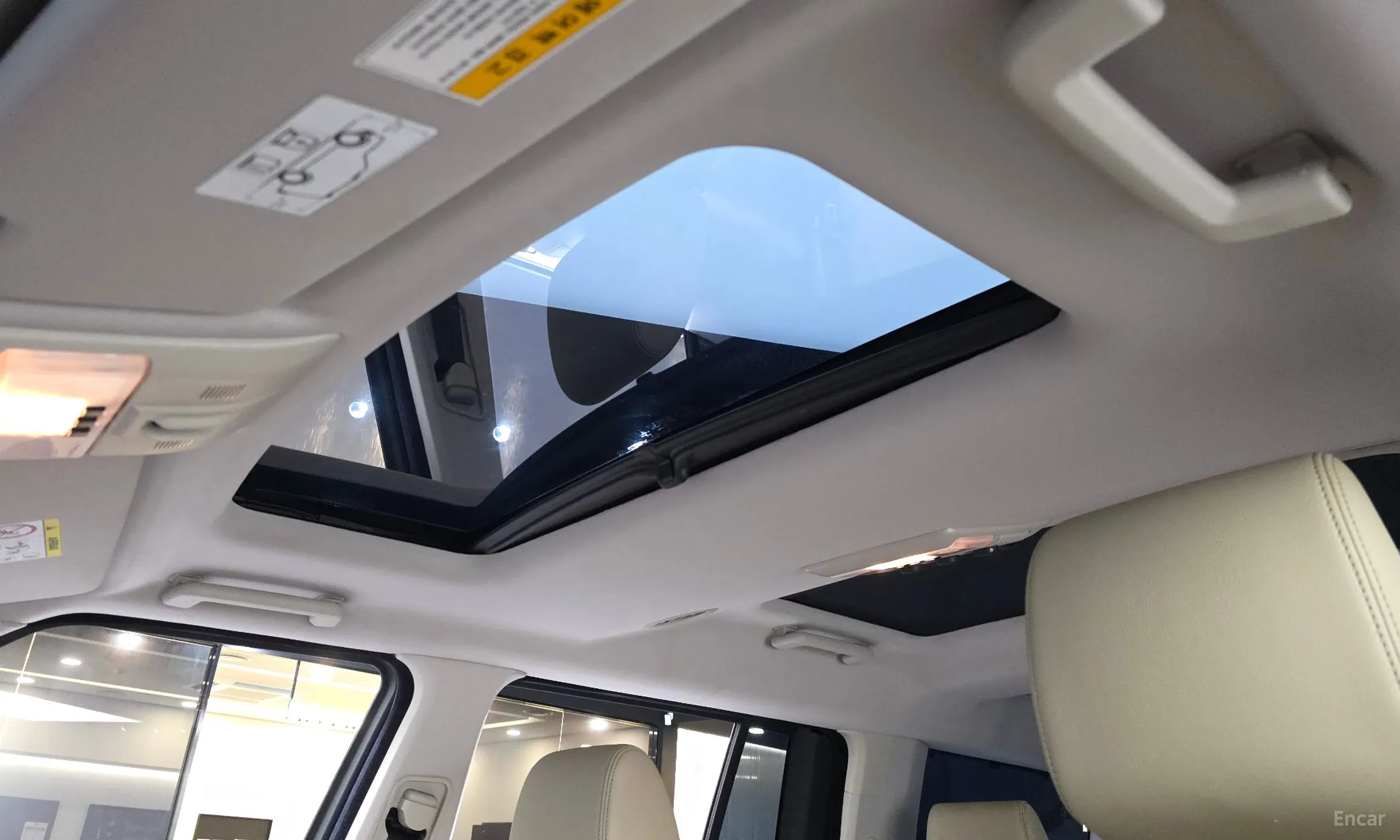 Land Rover Discovery 4 превью 19