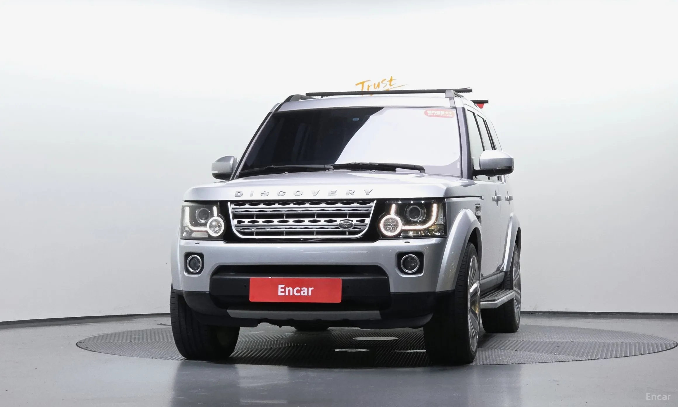 Land Rover Discovery 4 превью 3