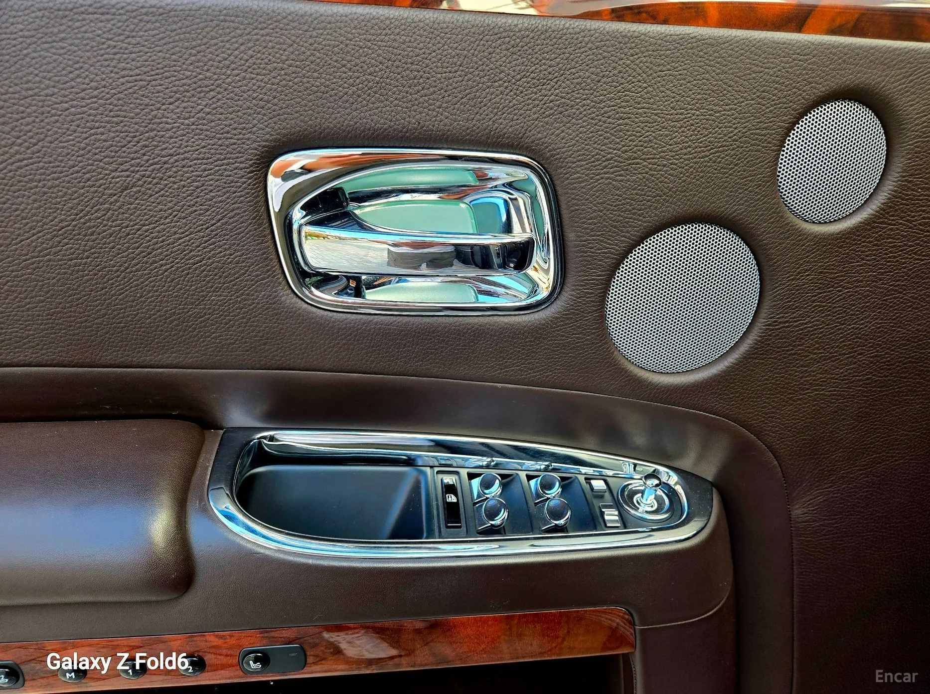 Rolls-Royce Ghost превью 10
