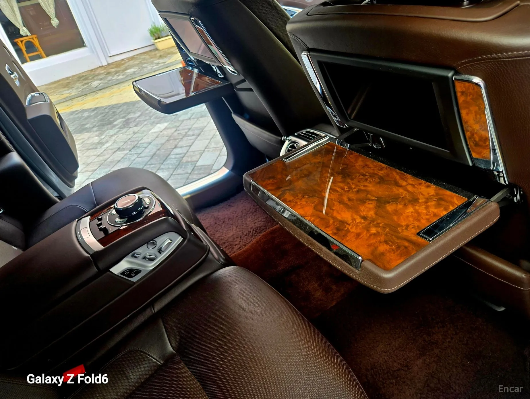 Rolls-Royce Ghost превью 13