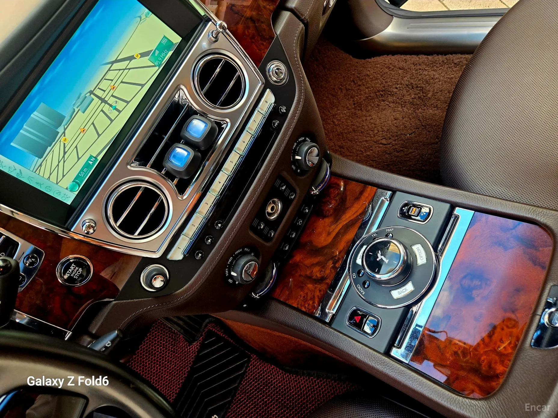 Rolls-Royce Ghost превью 17