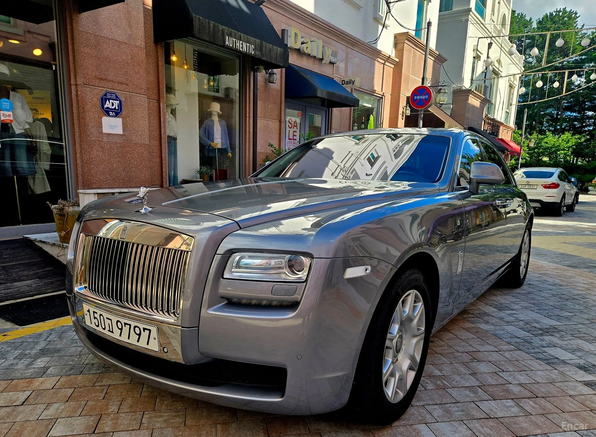Rolls-Royce Ghost превью 3