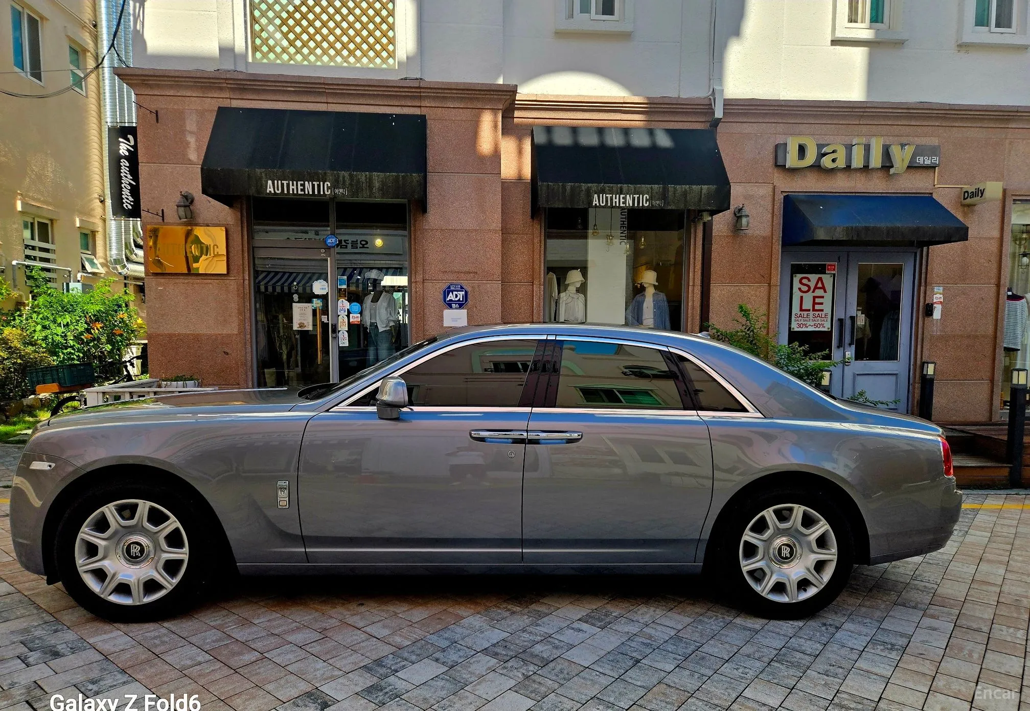 Rolls-Royce Ghost превью 4