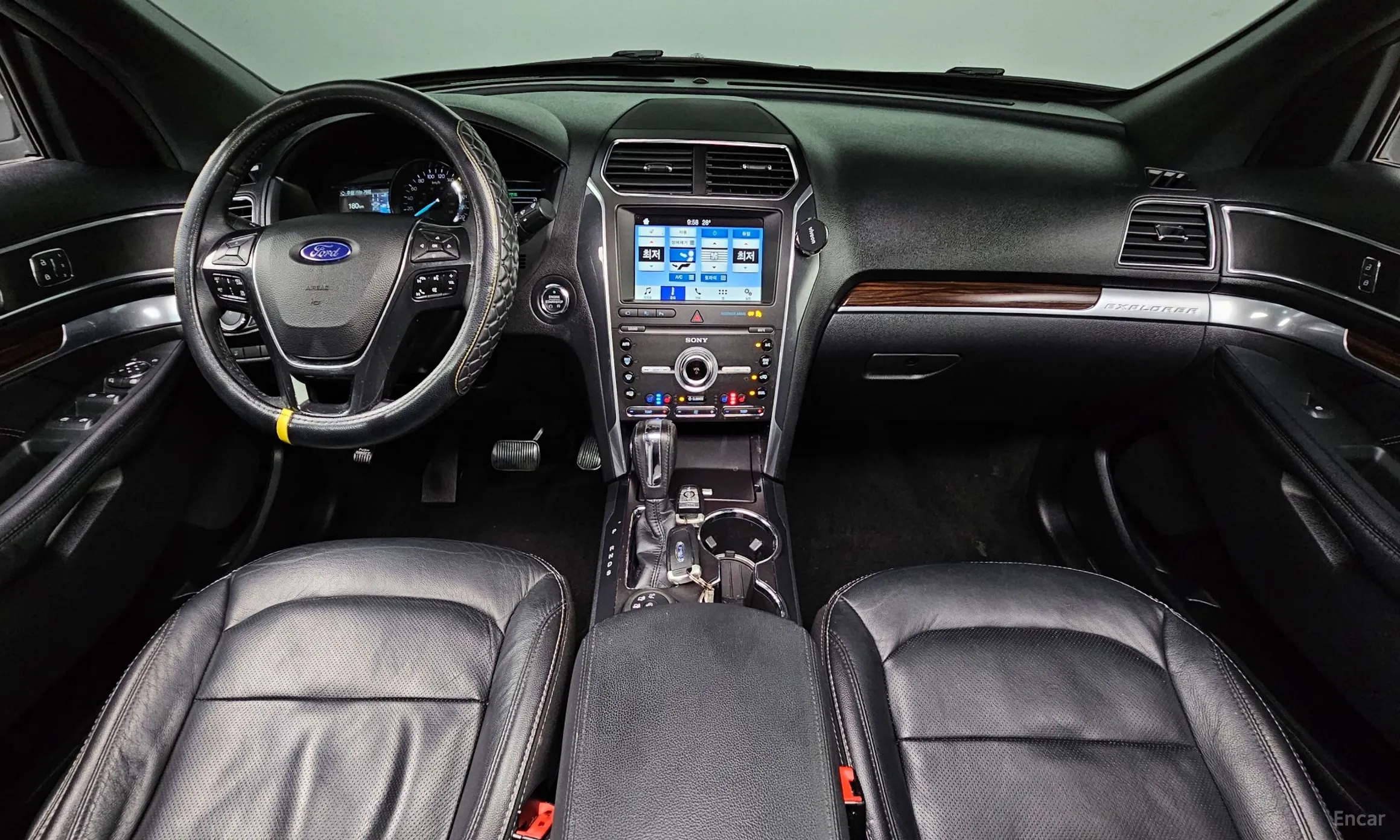 Ford Explorer превью 7