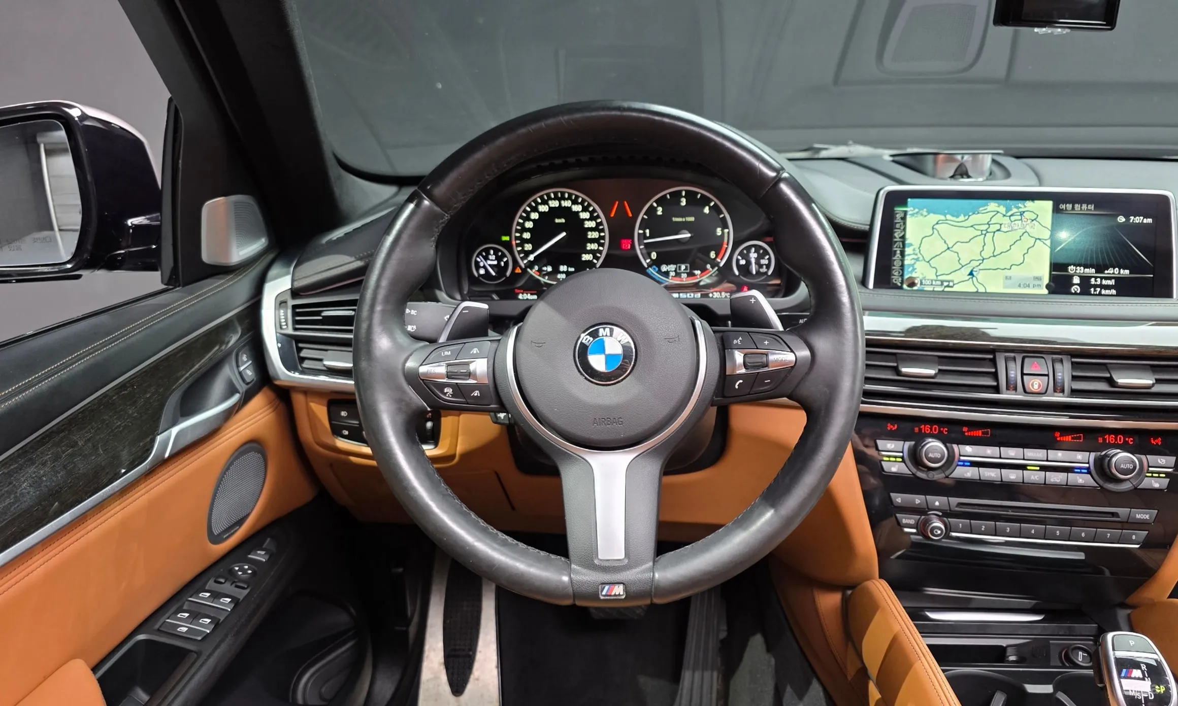 BMW X6 (F16) превью 13