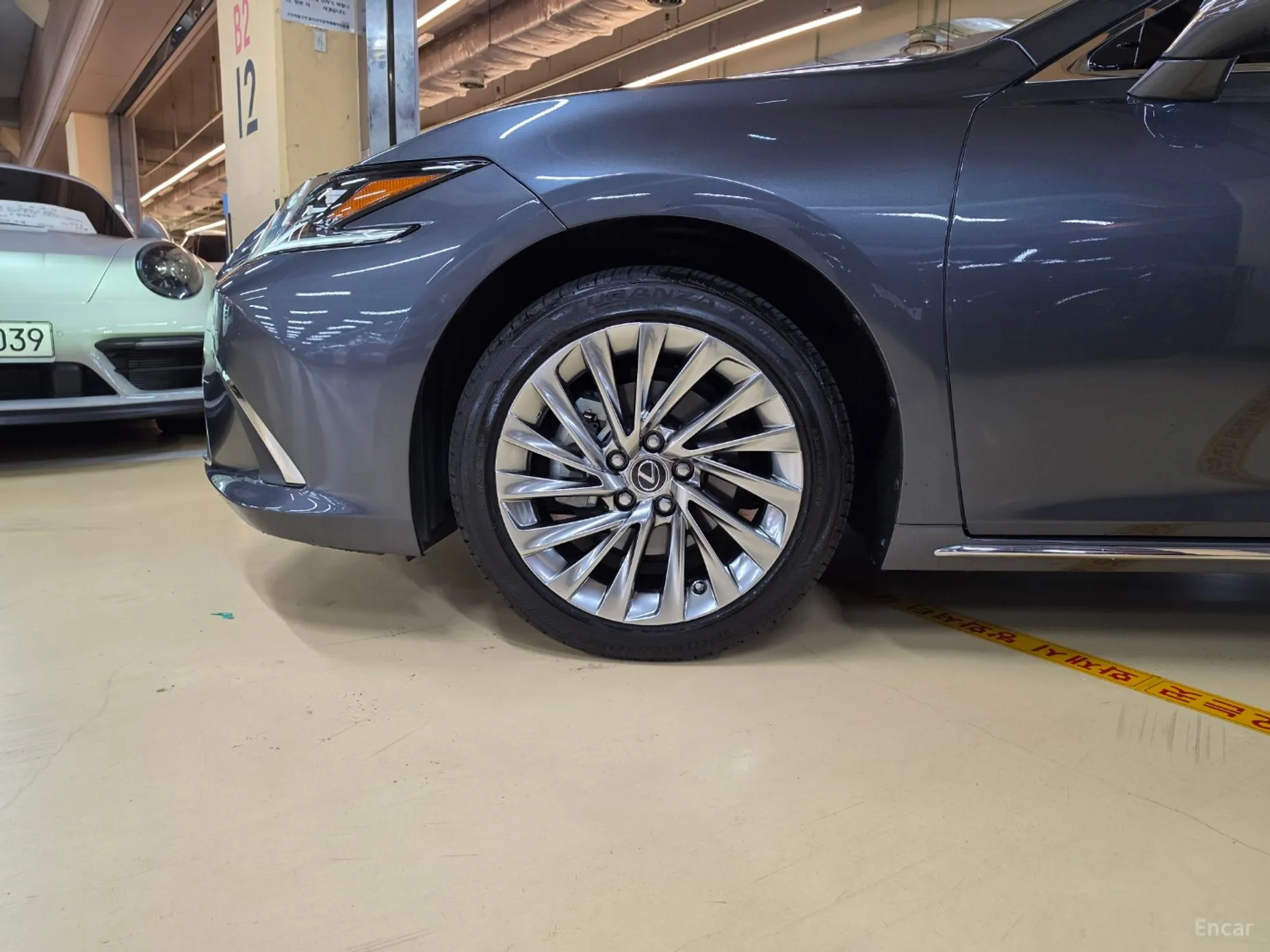 Lexus ES300h 7th Generation превью 5