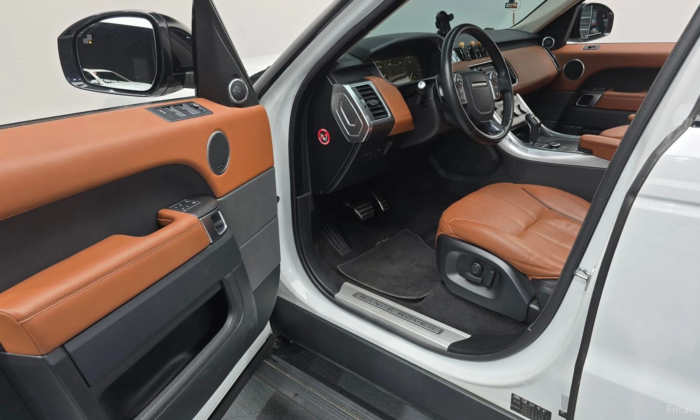 Land Rover Range Rover Sport 2nd Generation превью 10