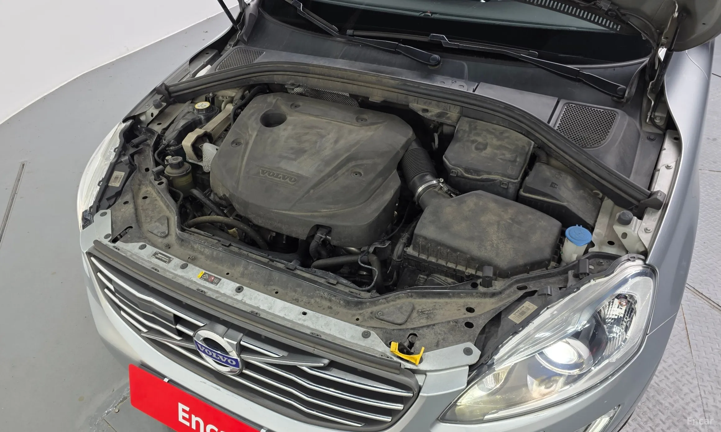 Volvo XC60 превью 6