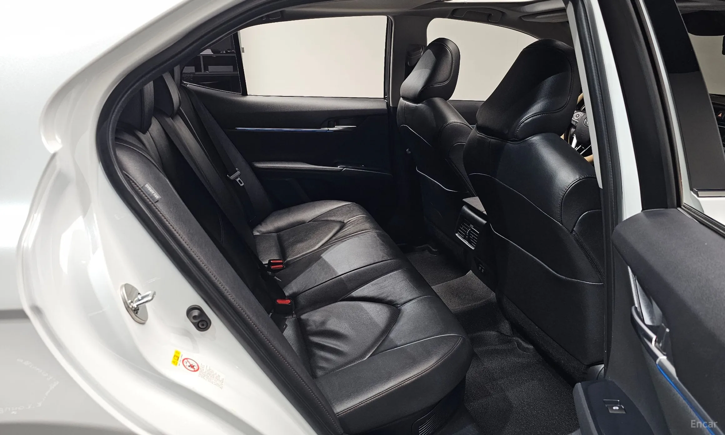 Toyota Camry (XV70) превью 12