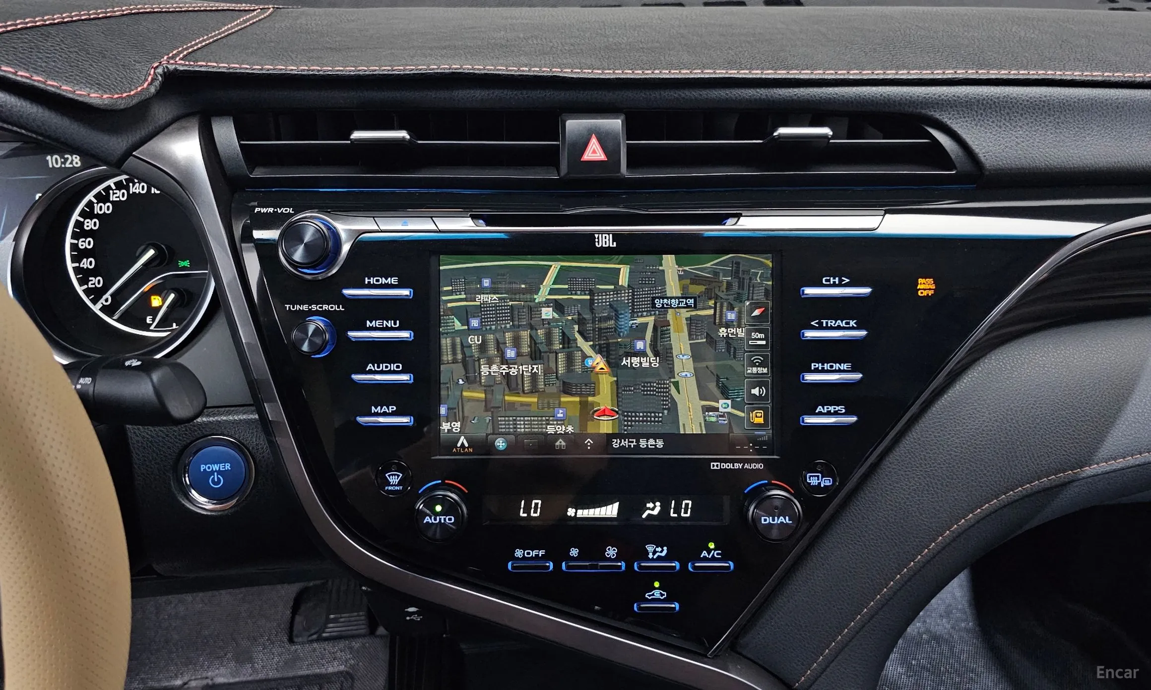 Toyota Camry (XV70) превью 14