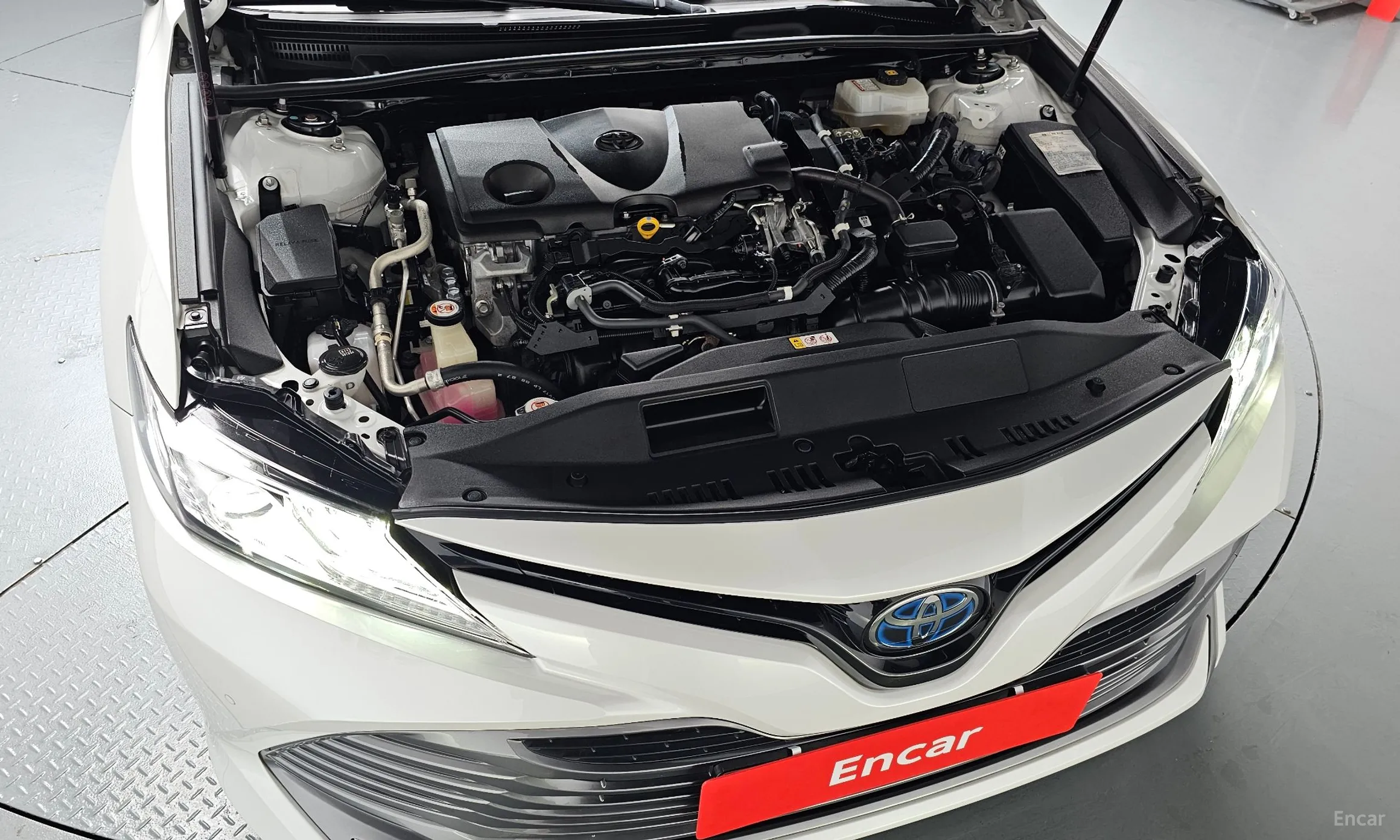 Toyota Camry (XV70) превью 6