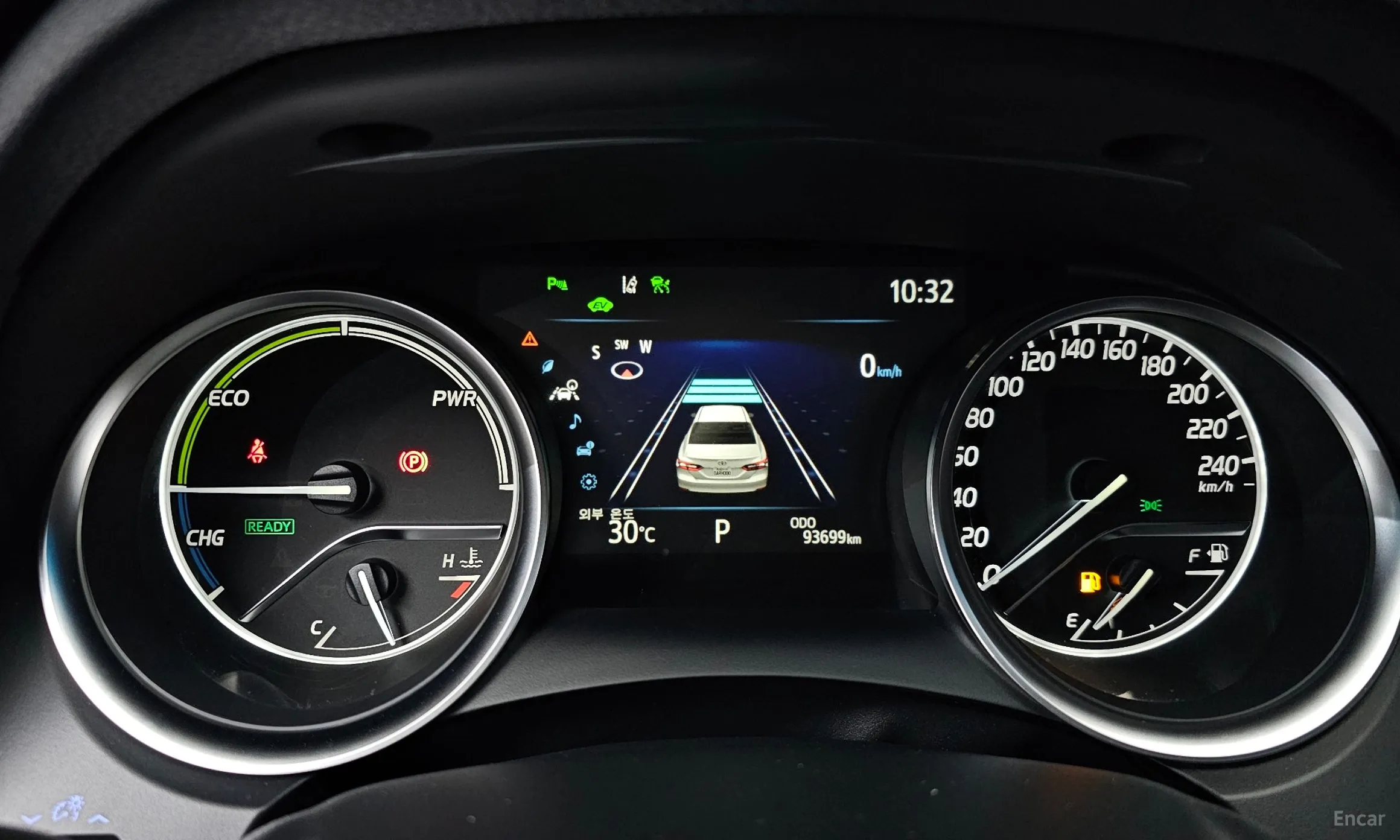 Toyota Camry (XV70) превью 8