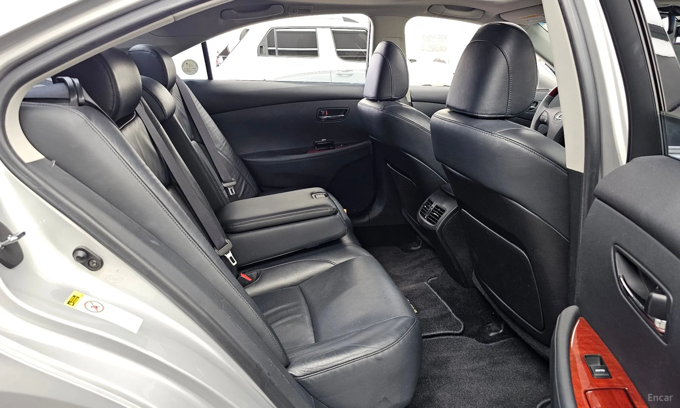 Lexus ES350 превью 12