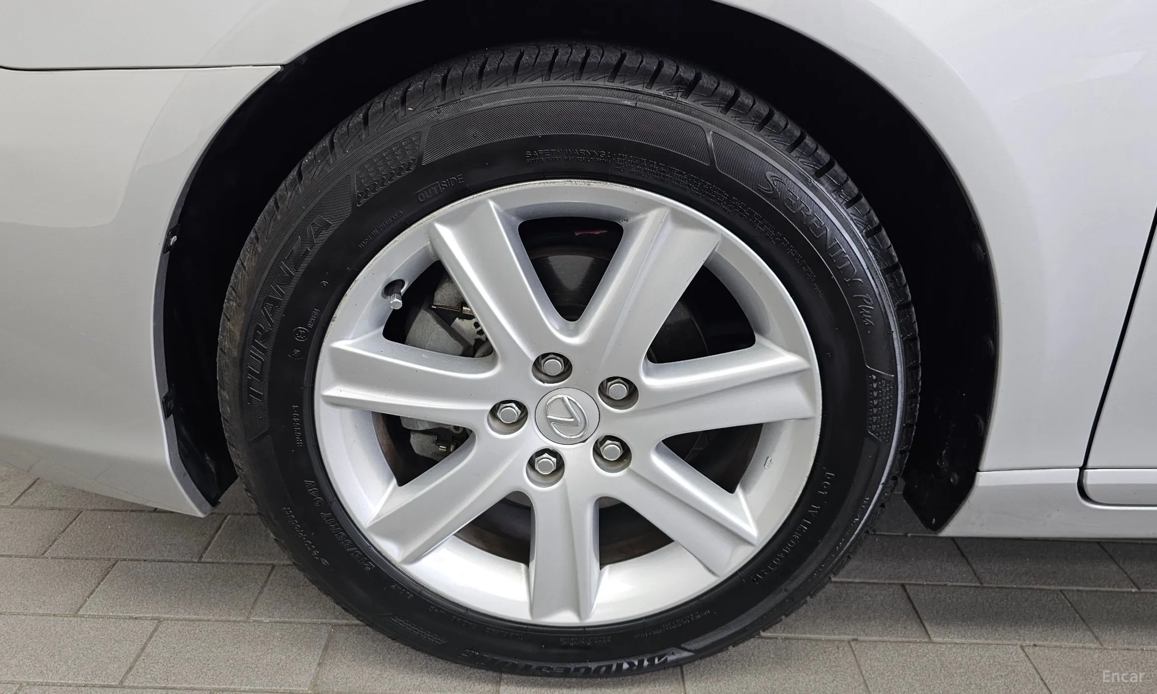 Lexus ES350 превью 5