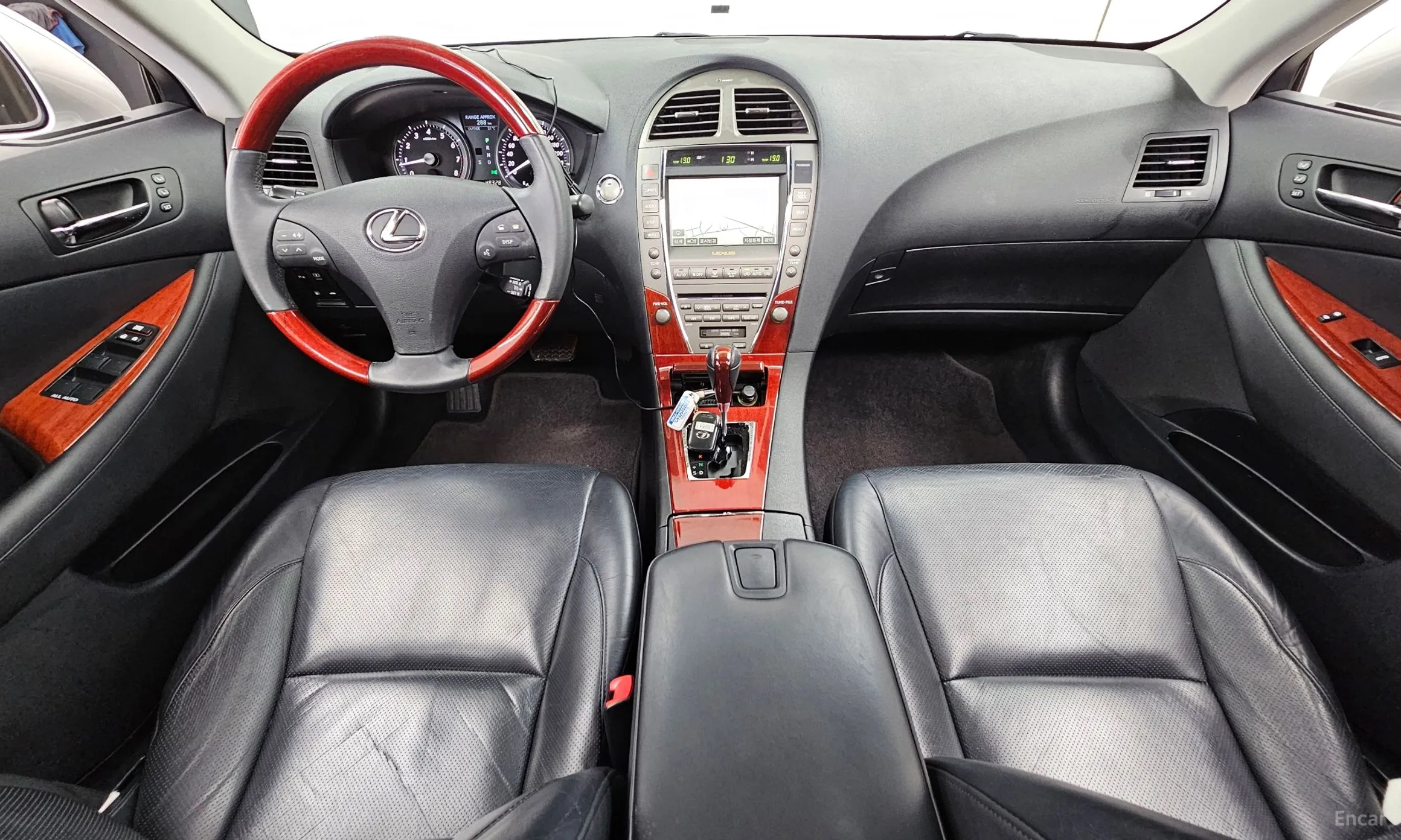 Lexus ES350 превью 7