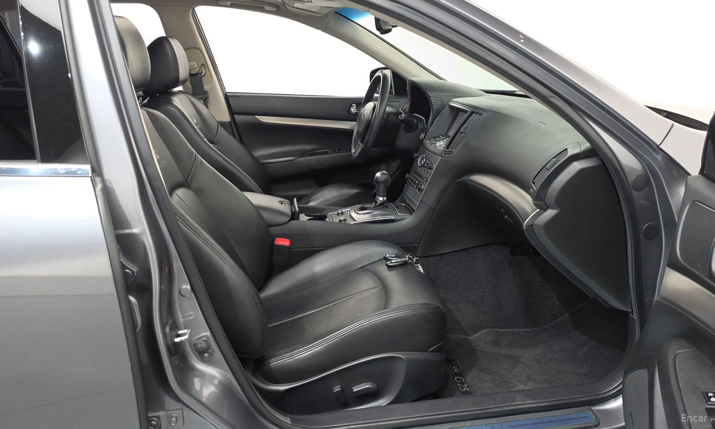 Infiniti G25 превью 11