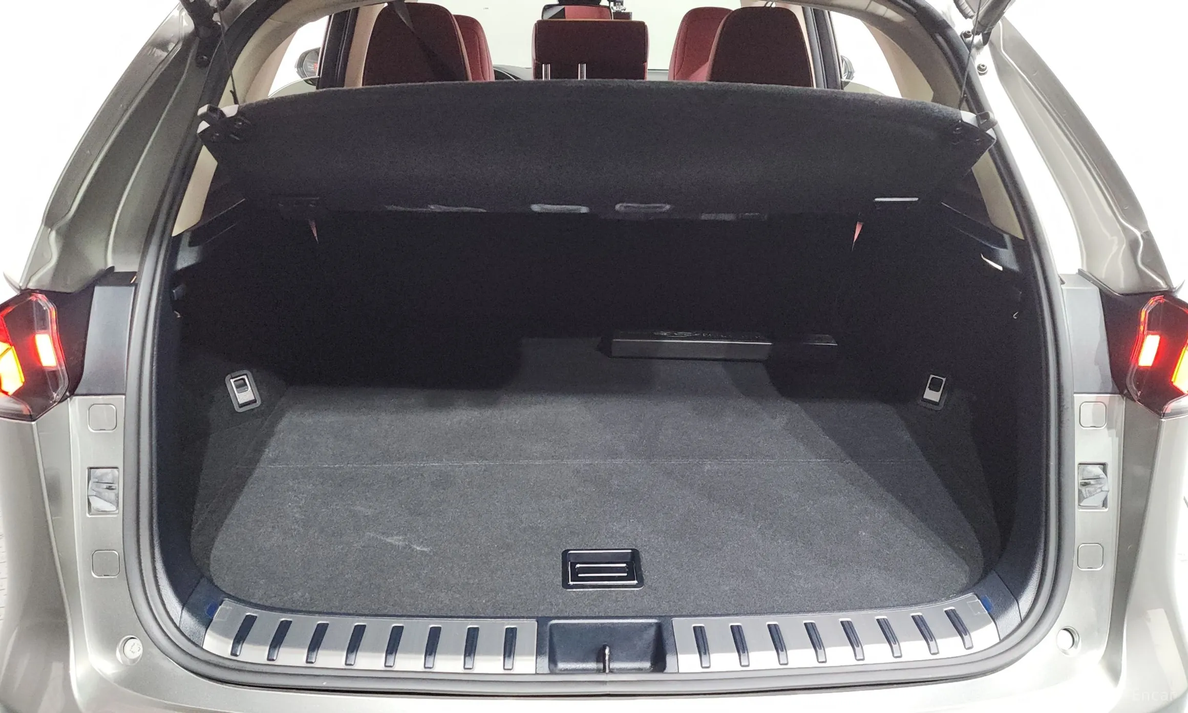 Lexus NX300h превью 20