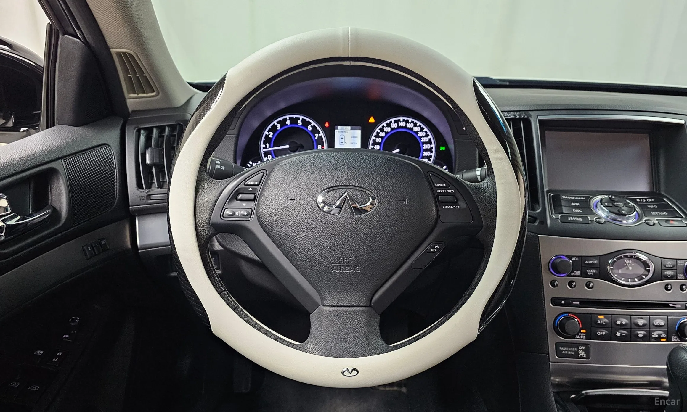 Infiniti G25 превью 13