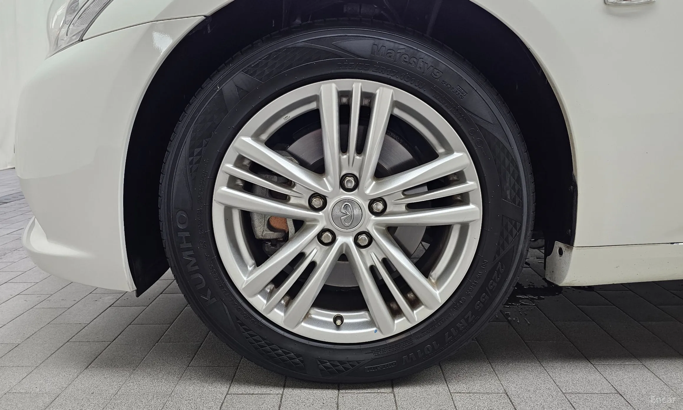 Infiniti G25 превью 5