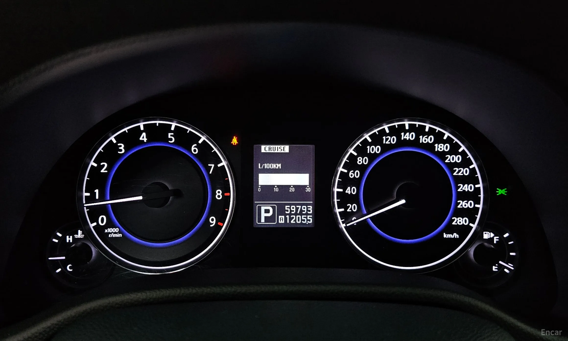 Infiniti G25 превью 8
