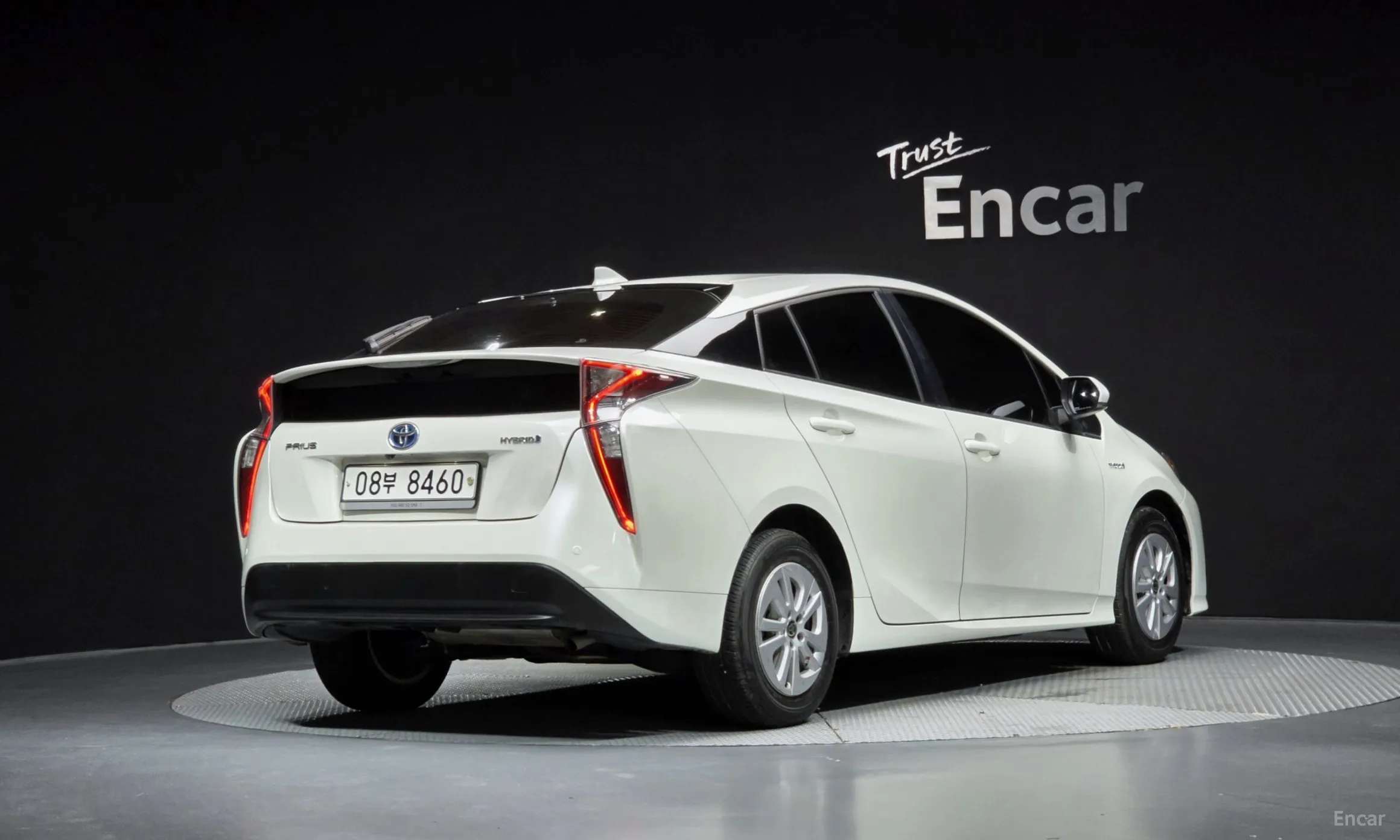 Toyota Prius 4th Generation