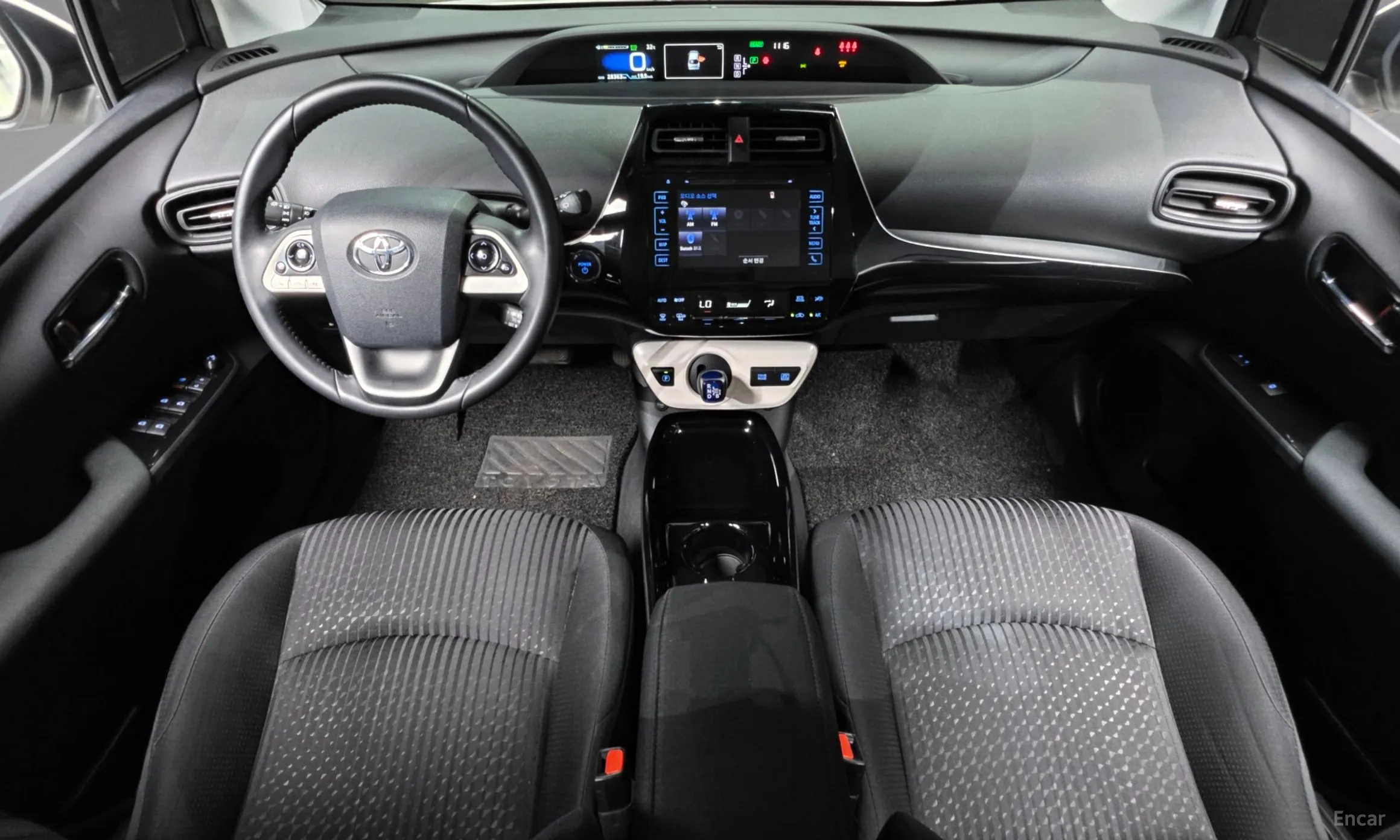 Toyota Prius 4th Generation превью 7