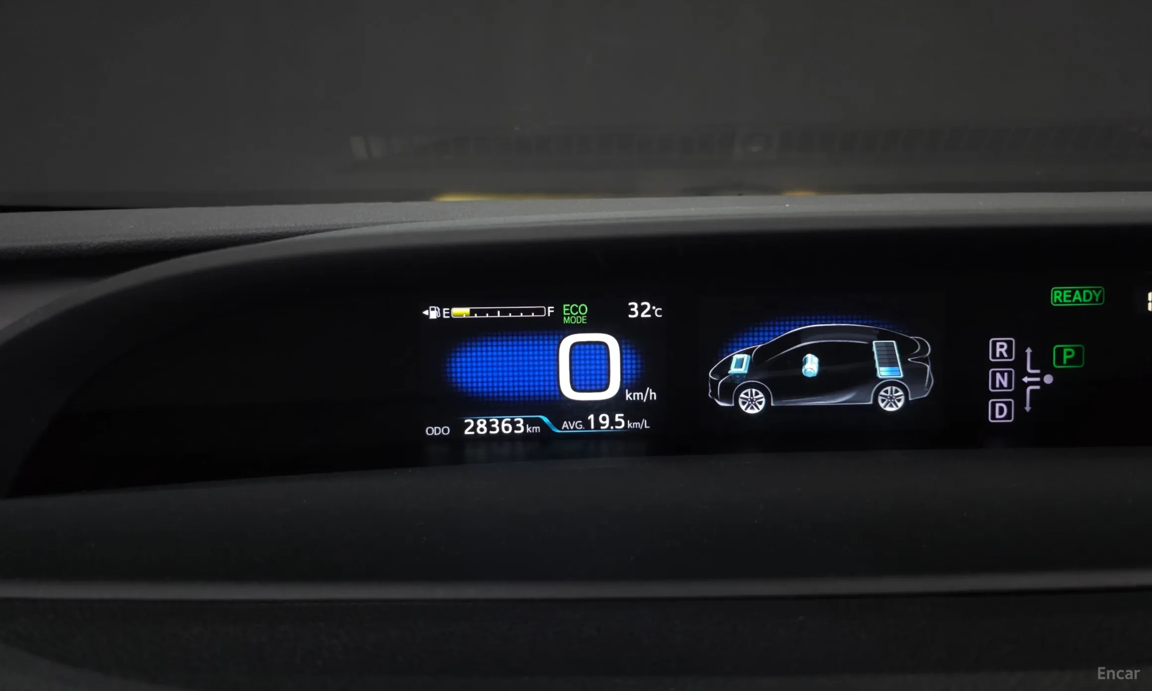 Toyota Prius 4th Generation превью 8