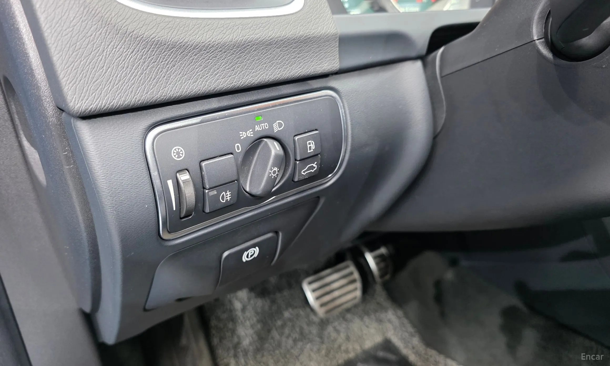 Volvo S60 превью 16