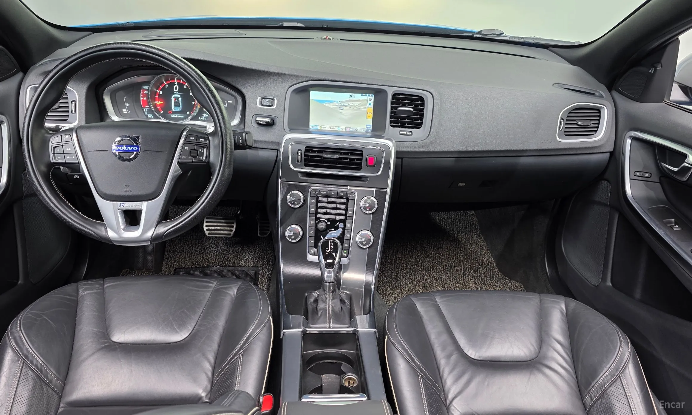 Volvo S60 превью 7