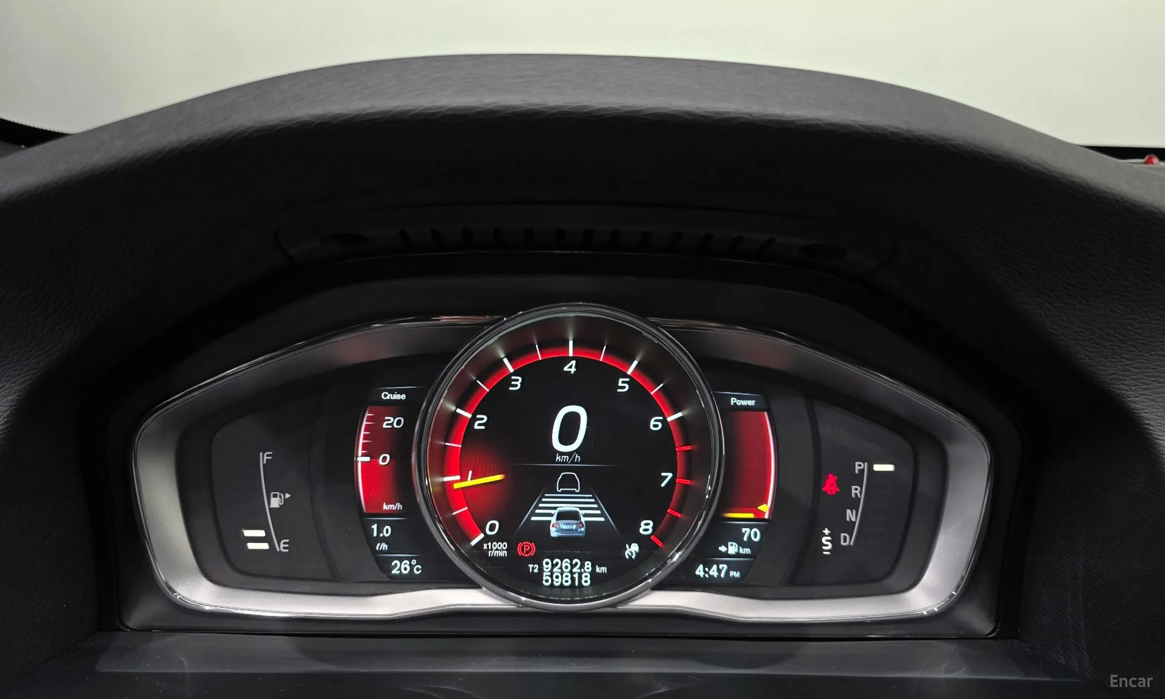 Volvo S60 превью 8