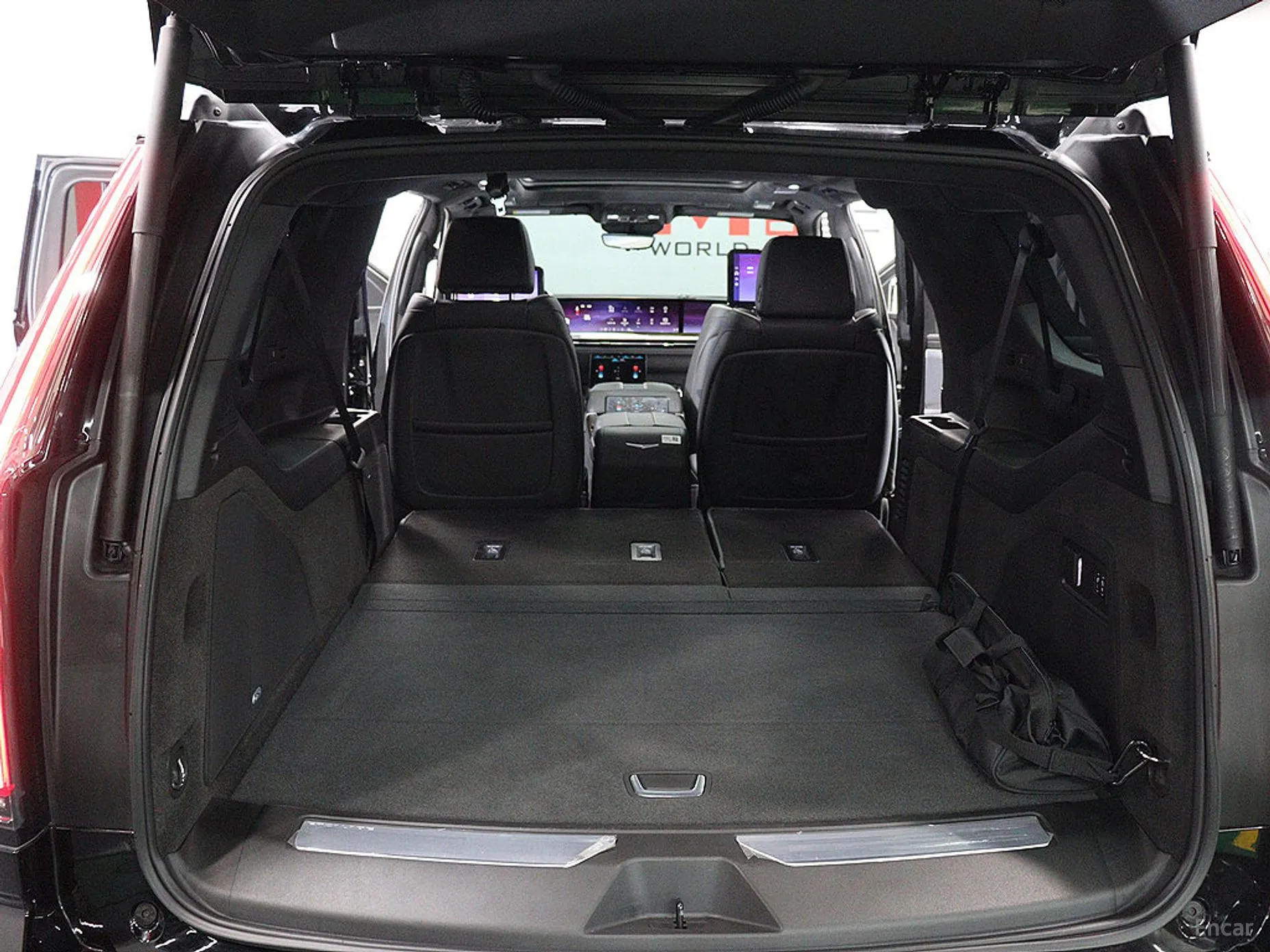 Cadillac Escalade 5th Generation превью 5