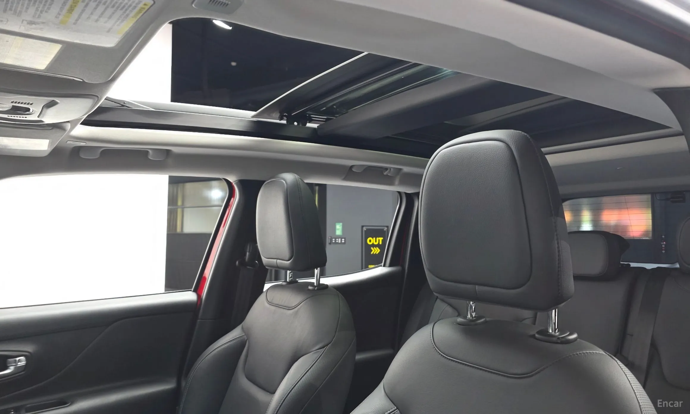 Jeep Renegade превью 19