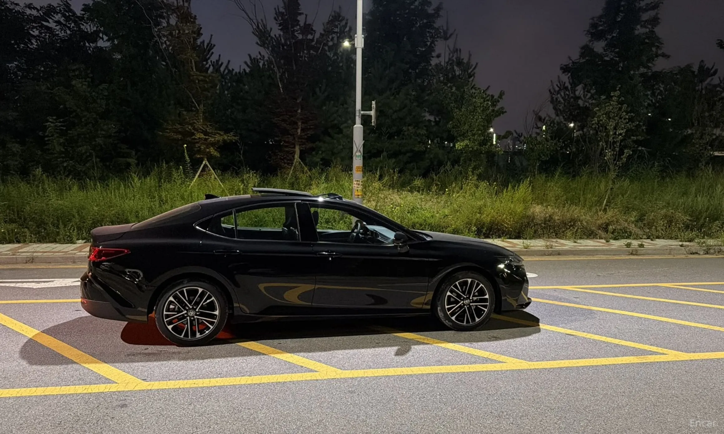 Toyota Camry (XV80) превью 3