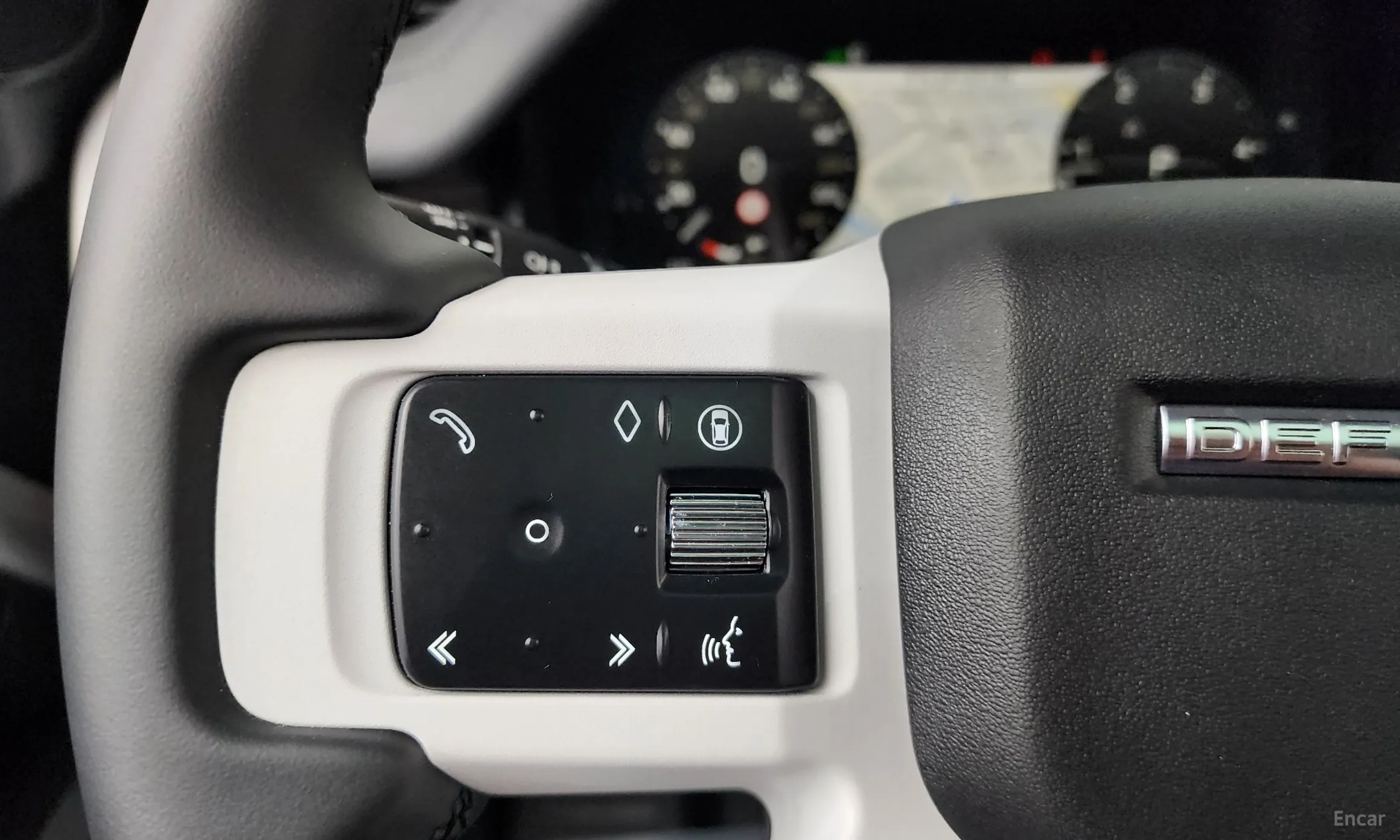 Land Rover Defender (L663) превью 17