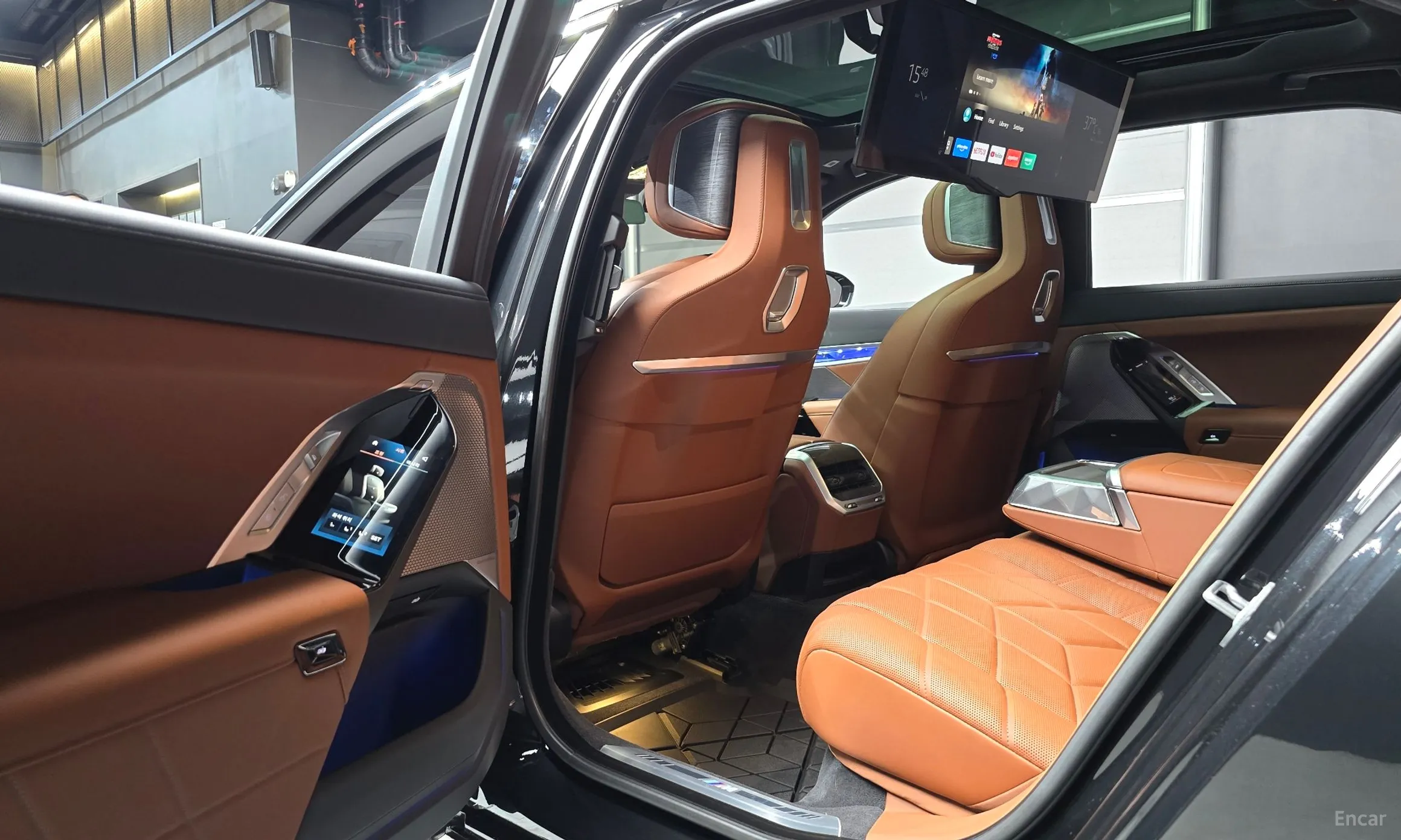 BMW 7 Series (G70) превью 12