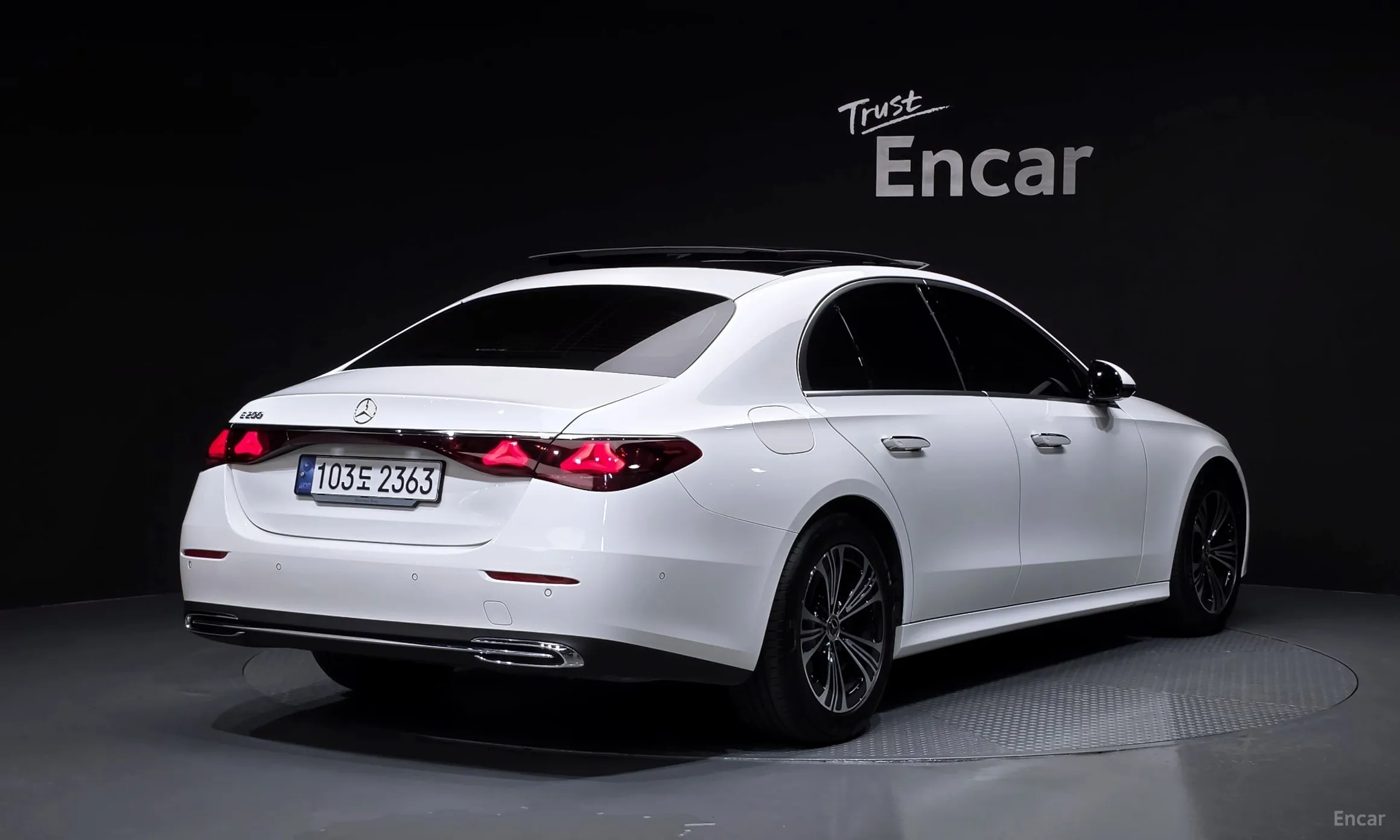 Mercedes Benz E-Class W214