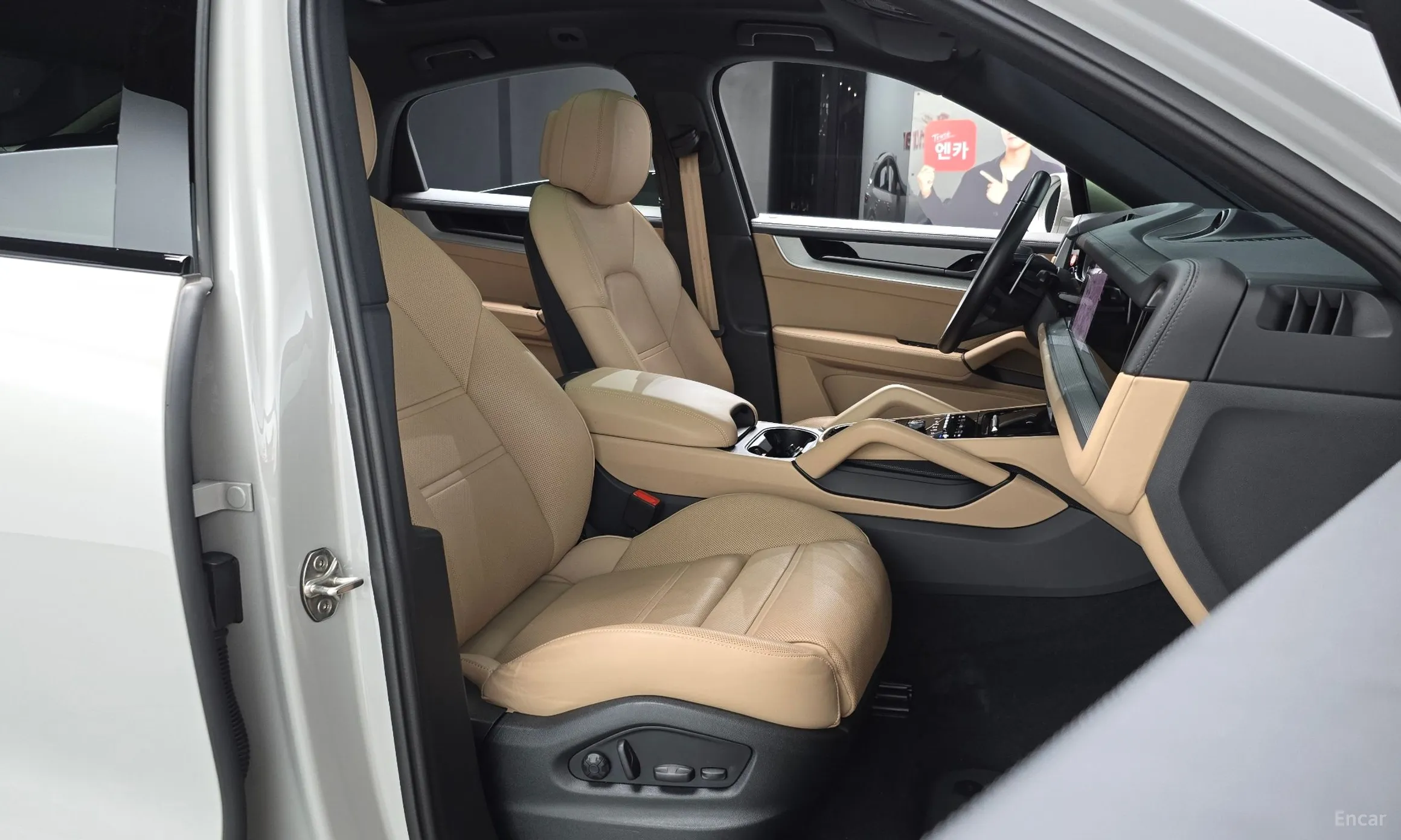 Porsche Cayenne (PO536) превью 11