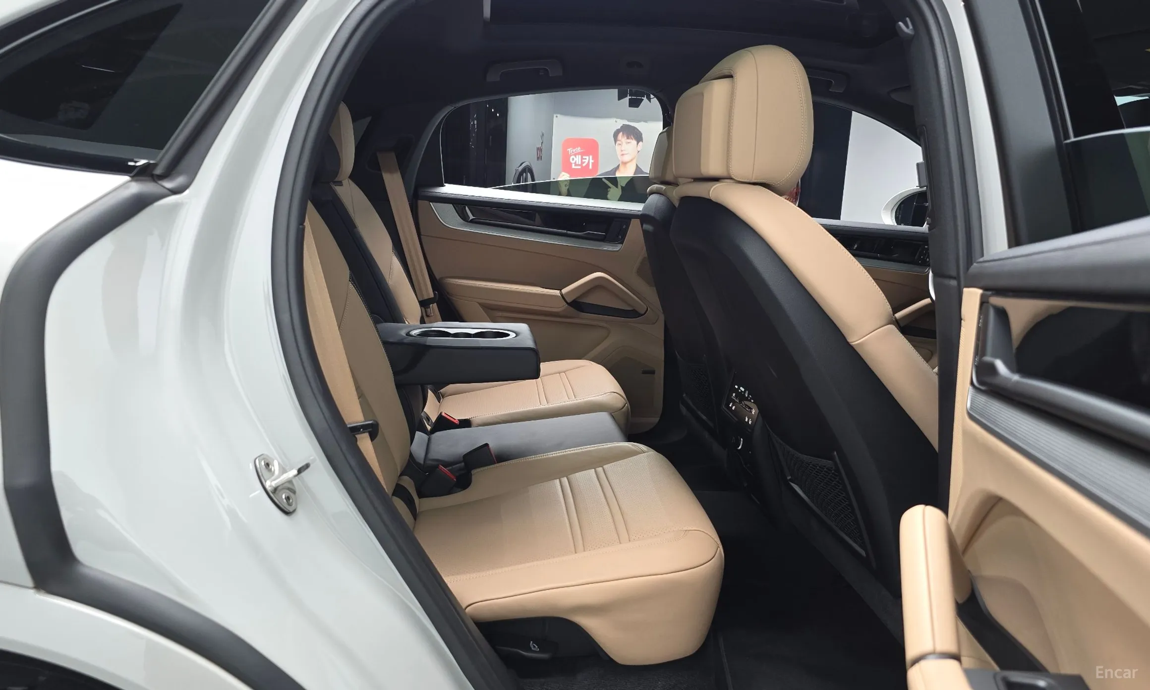 Porsche Cayenne (PO536) превью 12