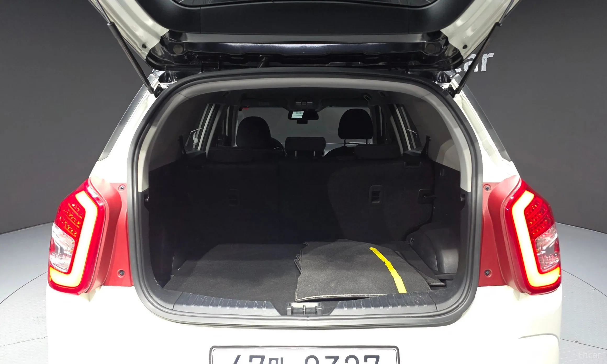 KG Mobility (SsangYong) Tivoli Air превью 16