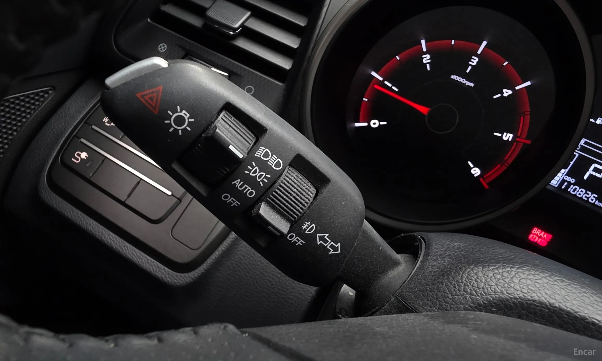 KG Mobility (SsangYong) Tivoli Air превью 20