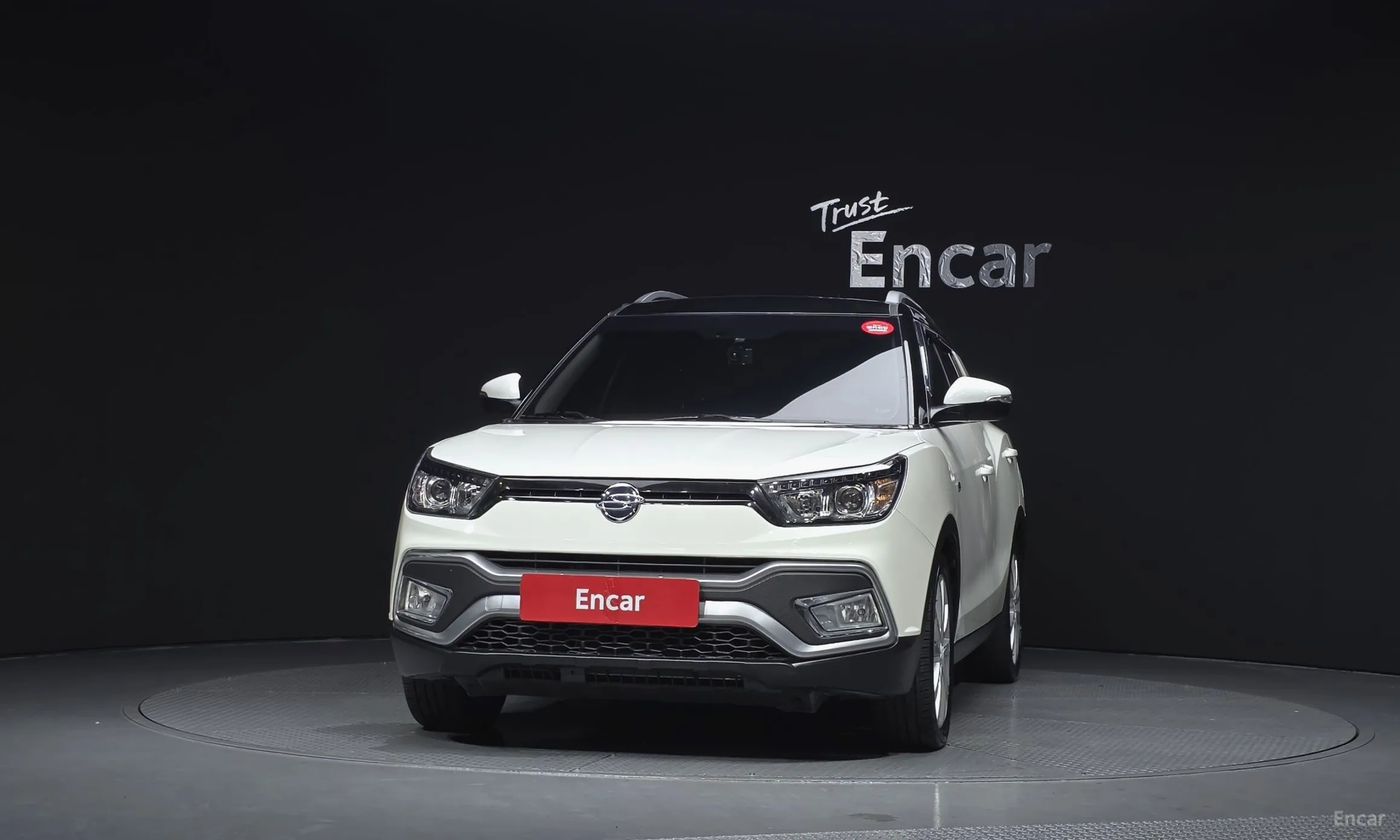 KG Mobility (SsangYong) Tivoli Air превью 3