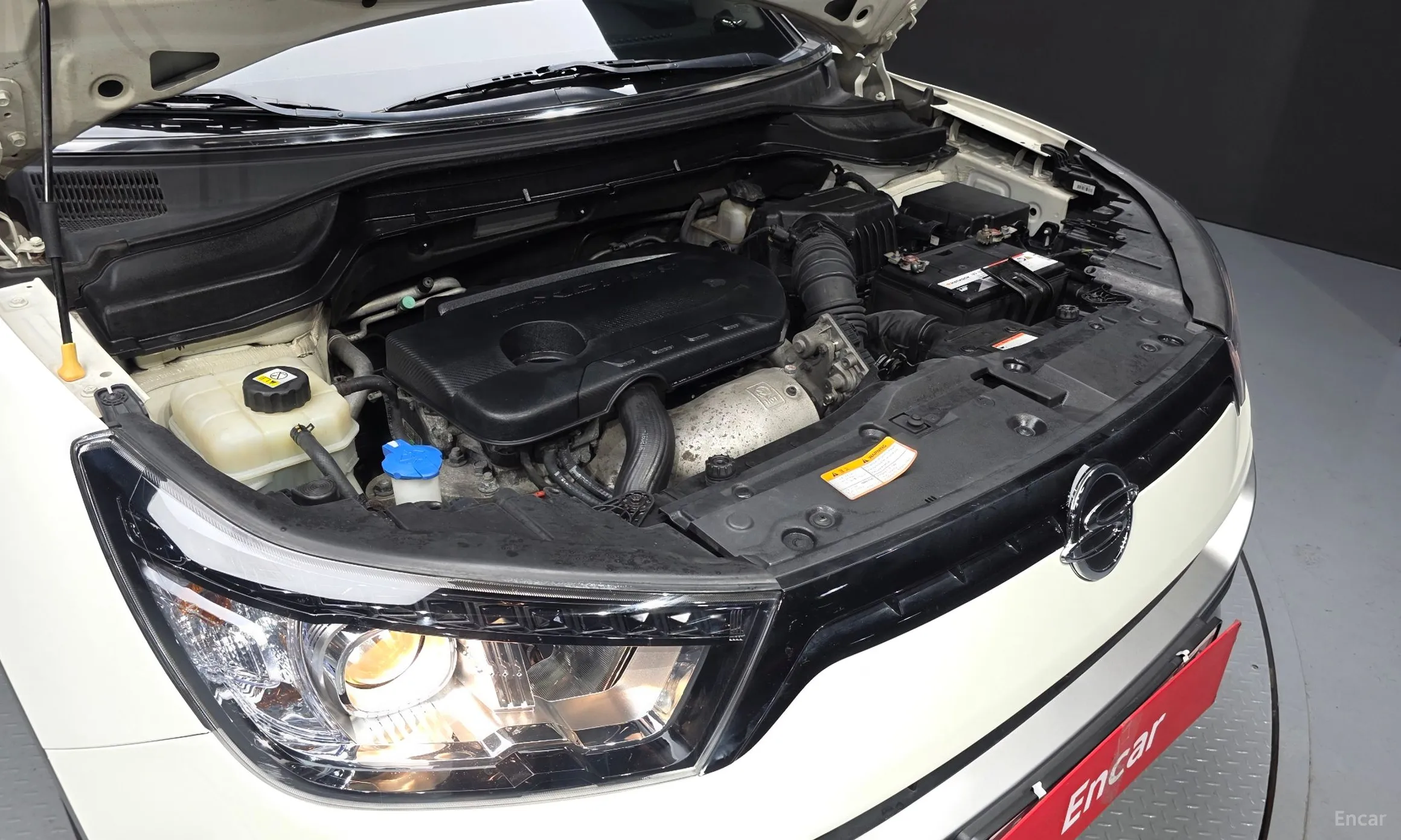 KG Mobility (SsangYong) Tivoli Air превью 6