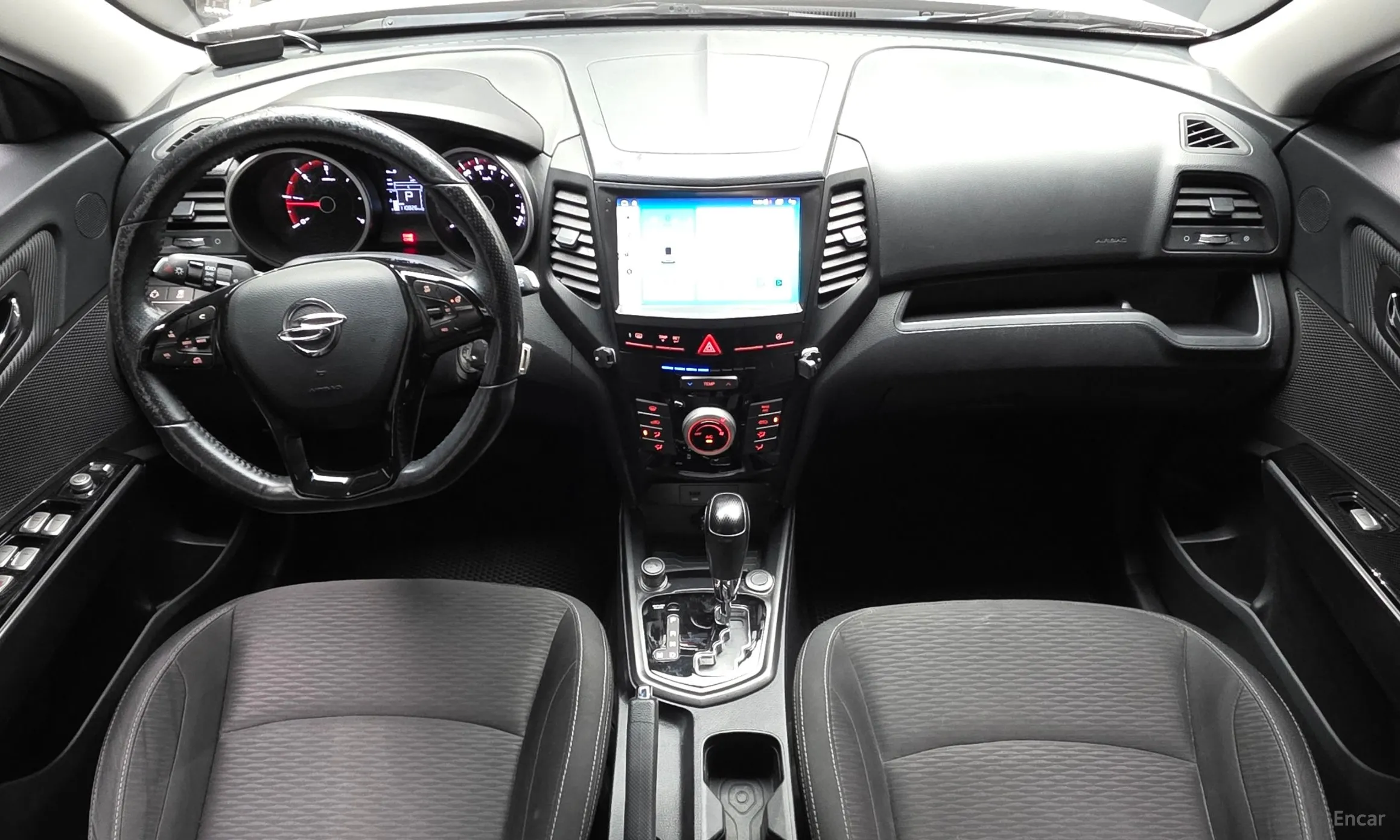 KG Mobility (SsangYong) Tivoli Air превью 7