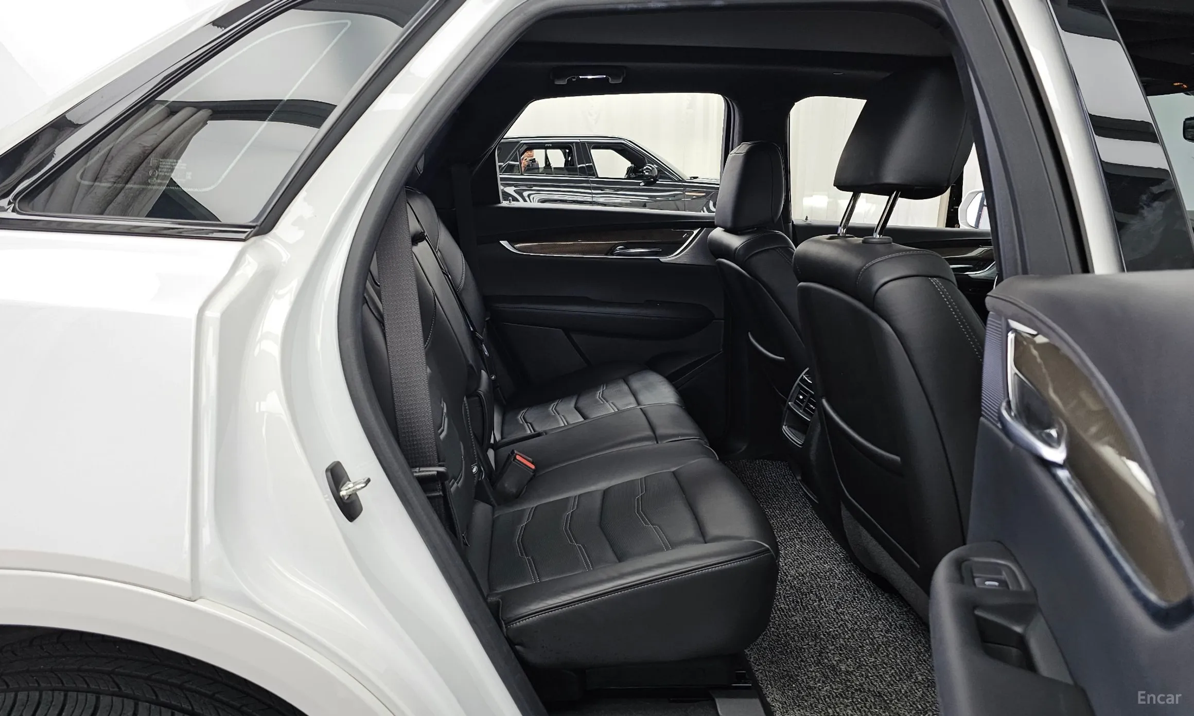 Cadillac XT5 превью 12